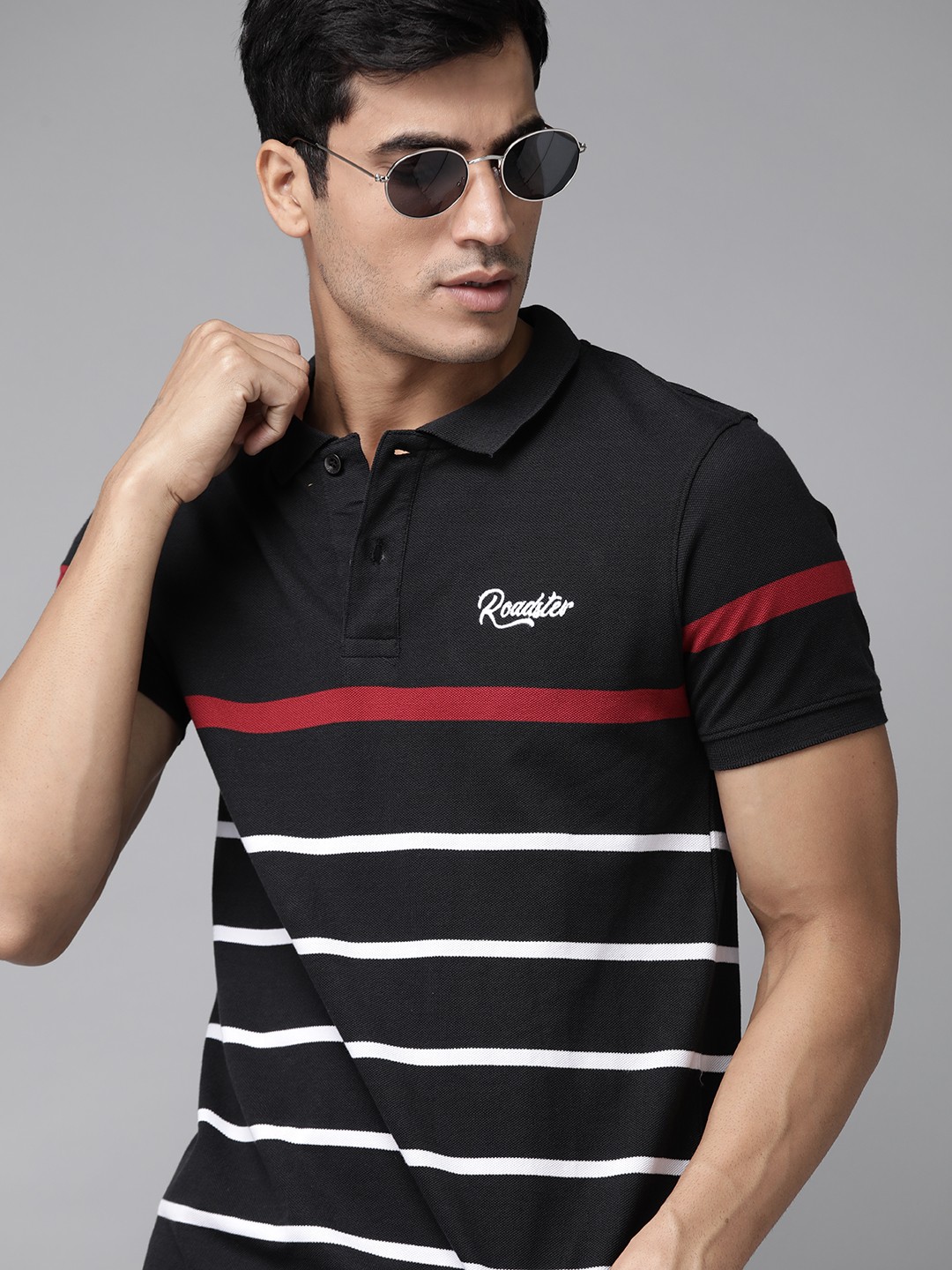 

Roadster Men Black White Pure Cotton Striped Polo Collar Pure Cotton T-shirt