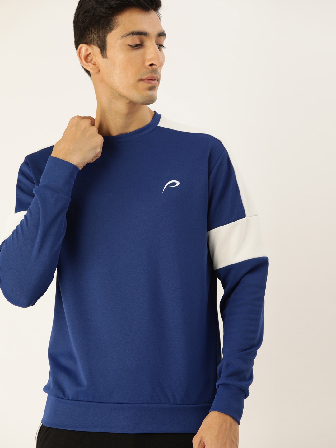 

Proline Active Men Blue Solid Pullover Sweatshirt With Colourblock Sleeves