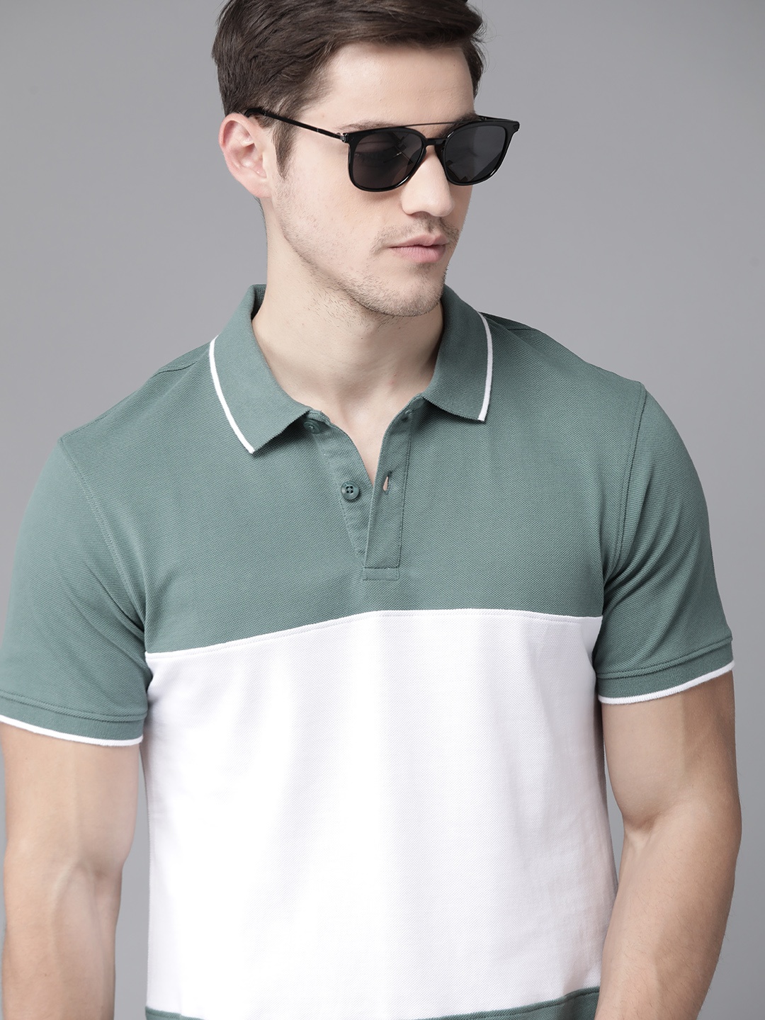 

Roadster Men Sea Green White Colourblocked Pure Cotton Polo Collar Pure Cotton T-shirt