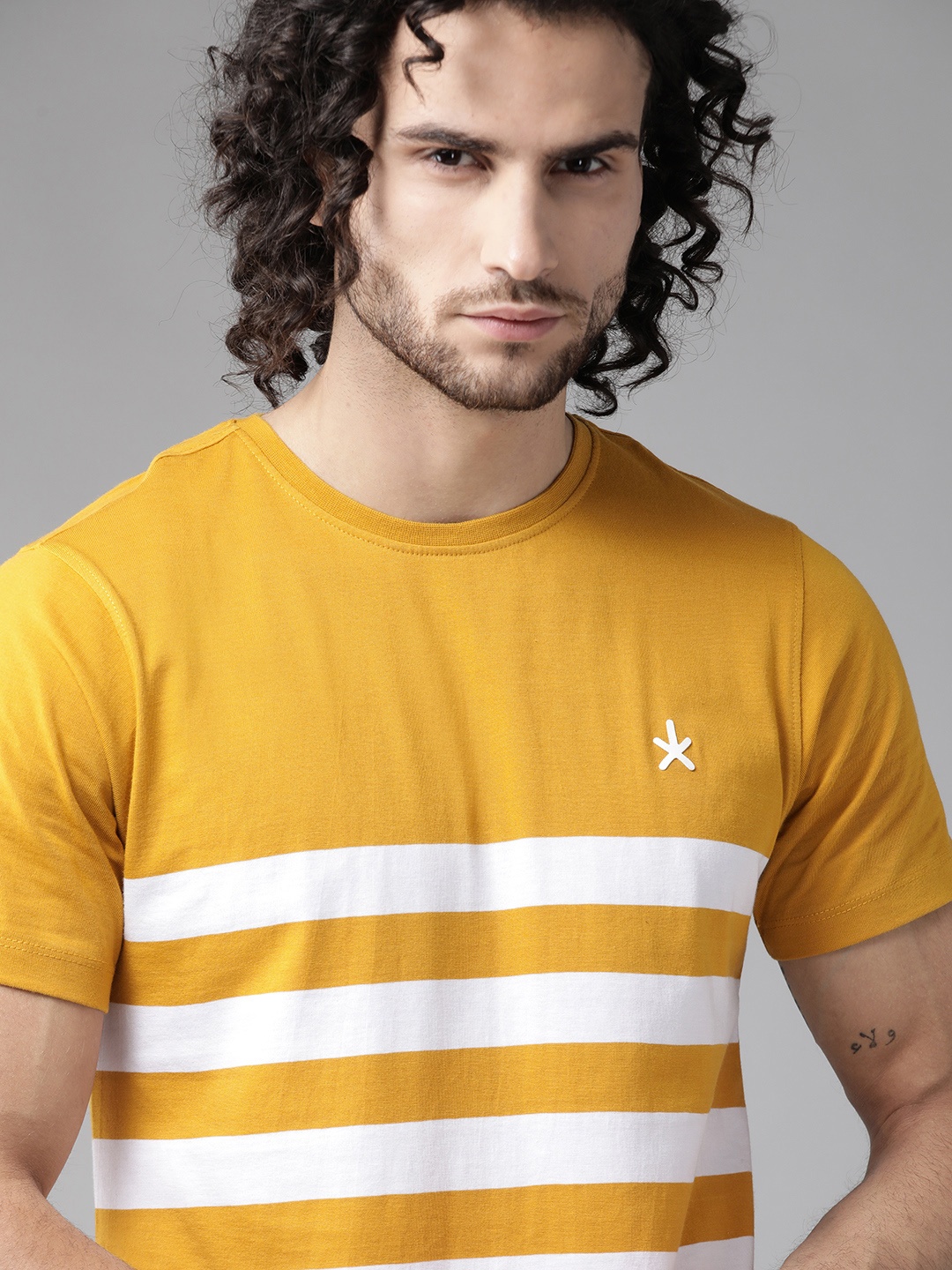 

Roadster Men Yellow White Striped Round Neck Pure Cotton T-shirt