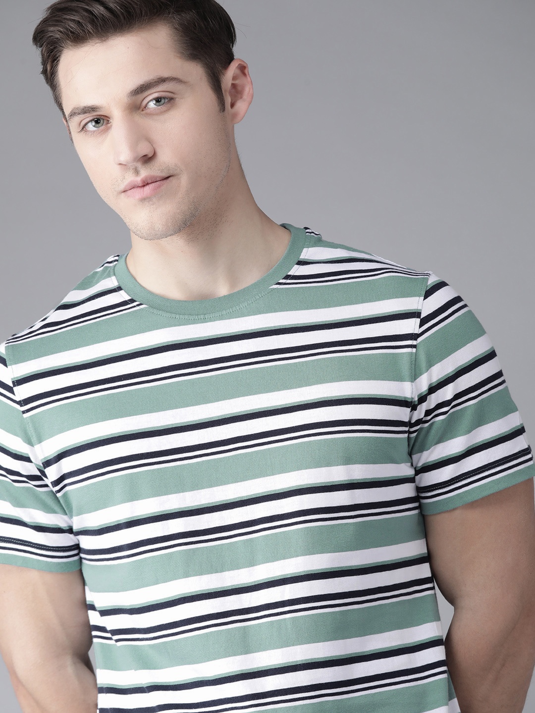 

Roadster Men Green & White Striped Pure Cotton Round Neck T-shirt