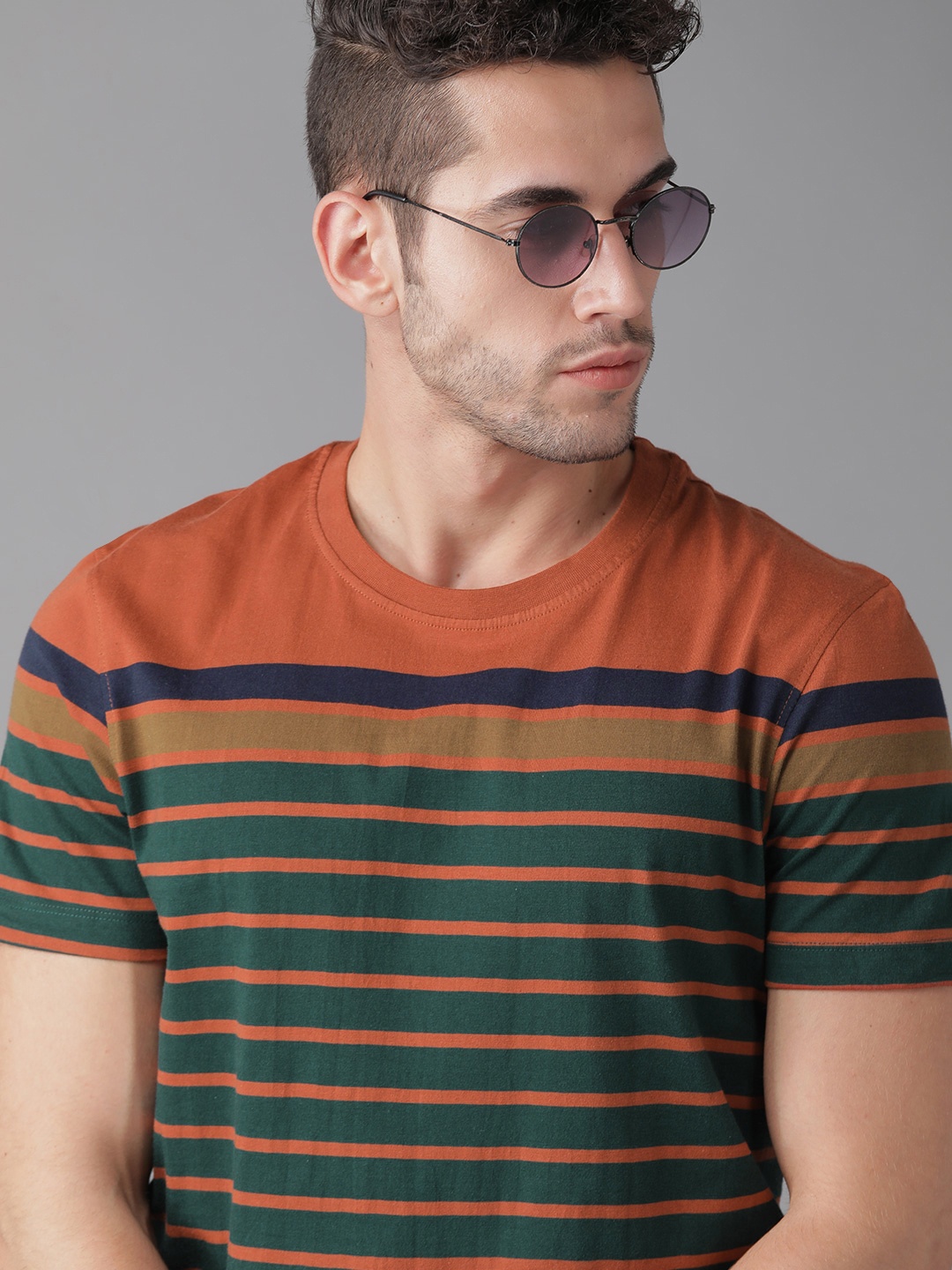 

Roadster Men Green & Rust Orange Striped Cotton Round Neck T-shirt