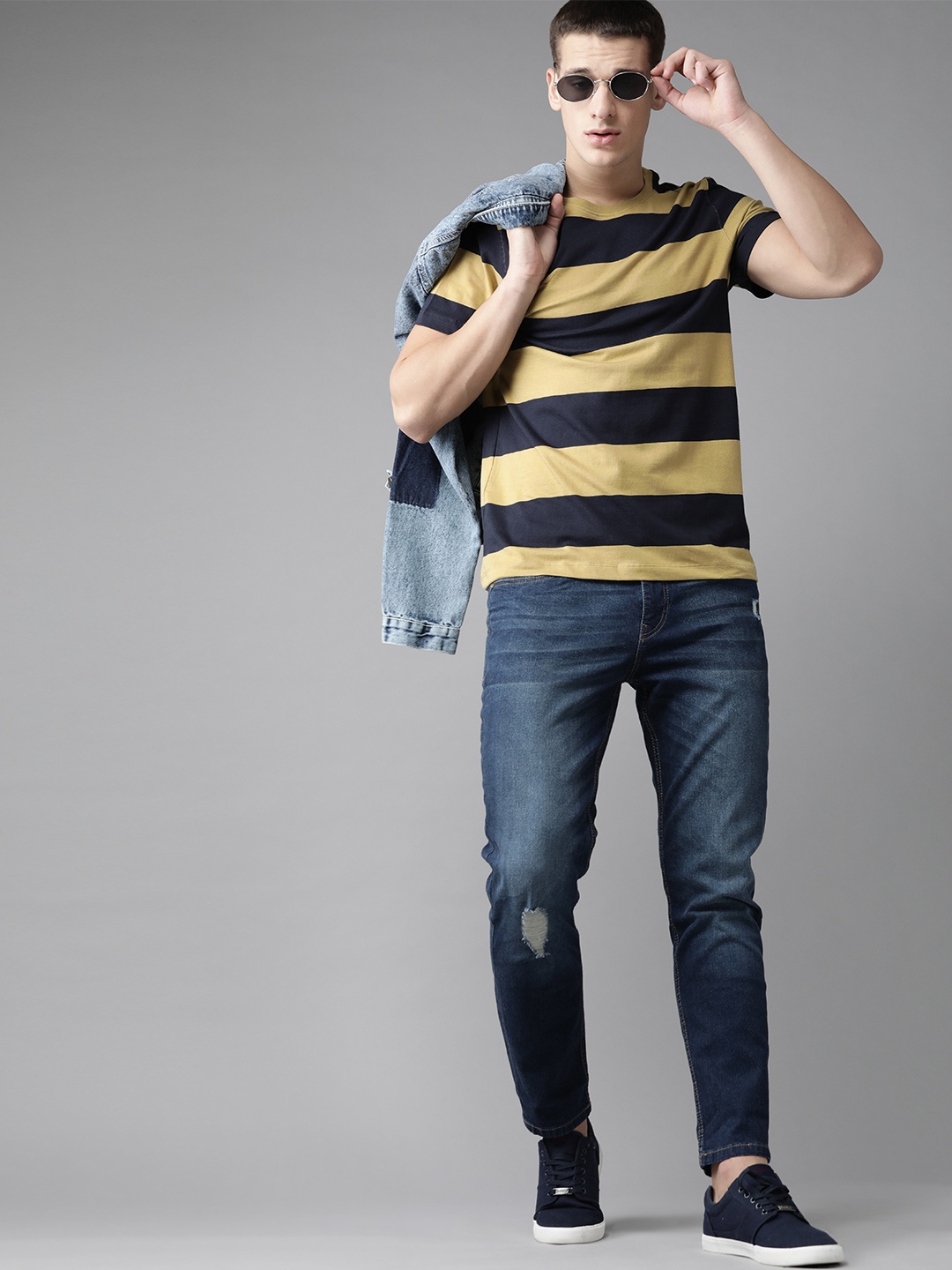 

Roadster Men Navy Blue Striped Pure Cotton Round Neck T-shirt, Khaki