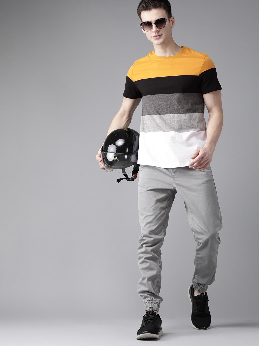 

Roadster Men Mustard Yellow & White Pure Cotton Striped Round Neck T-shirt