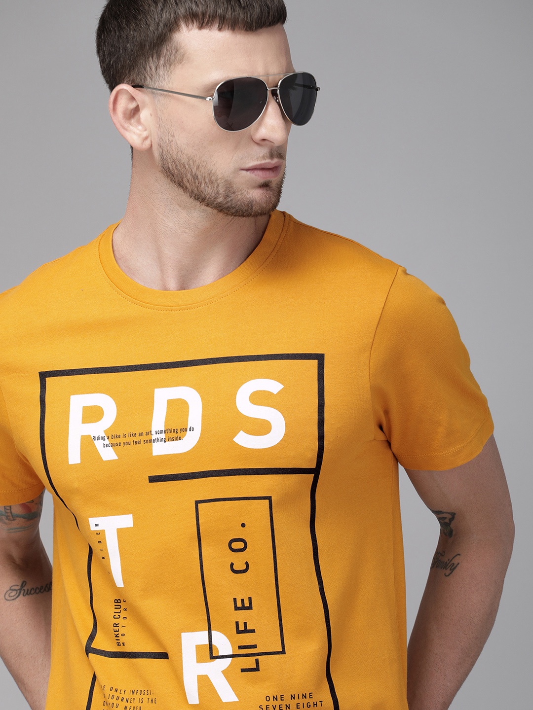 

Roadster Men Mustard Yellow Printed Round Neck Pure Cotton T-shirt
