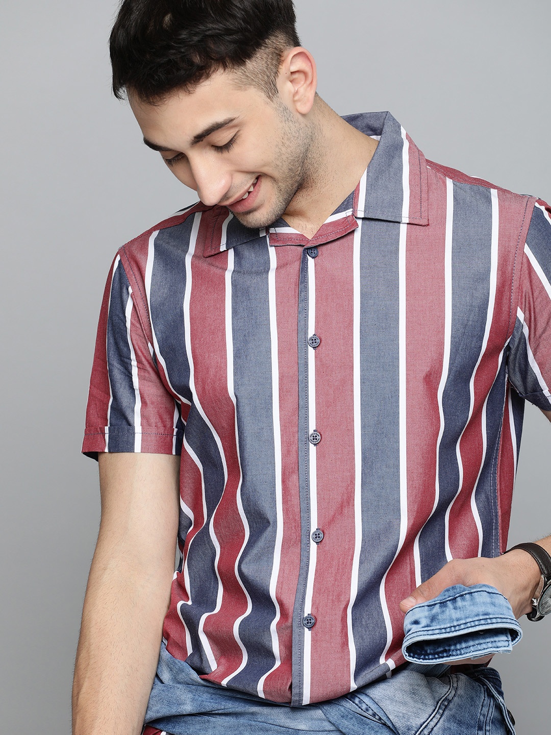 

HERE&NOW Men Navy Blue & Burgundy Slim Fit Striped Casual Shirt