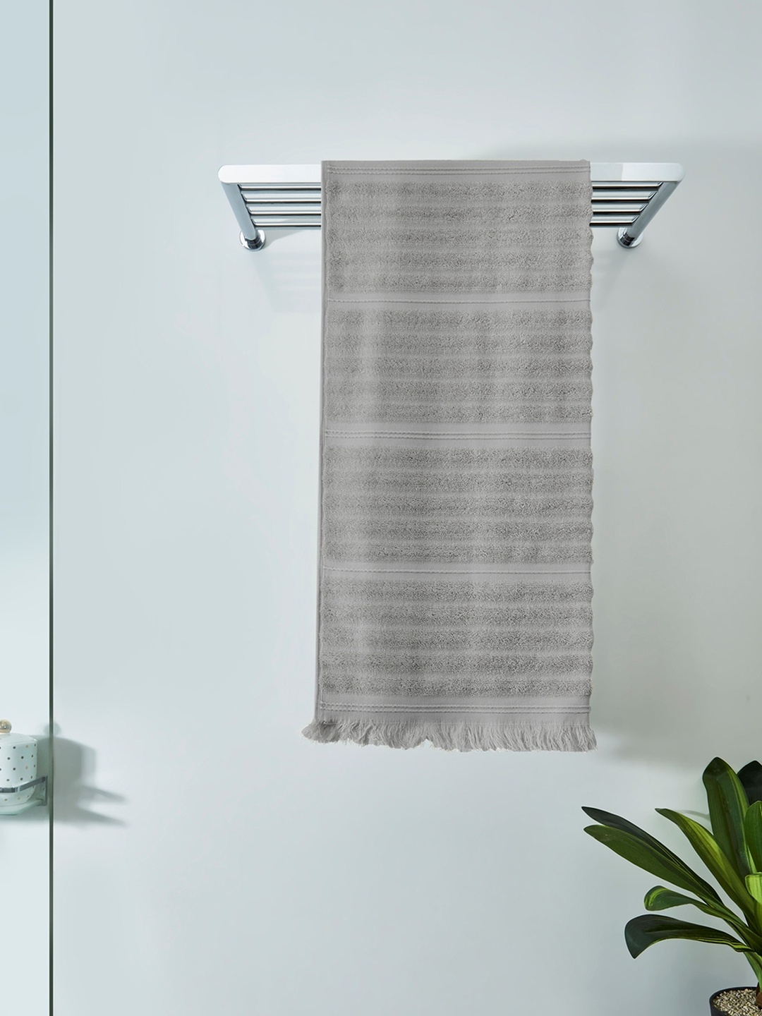 DDecor Unisex Grey Solid Beautiful 500 GSM Bath Towel