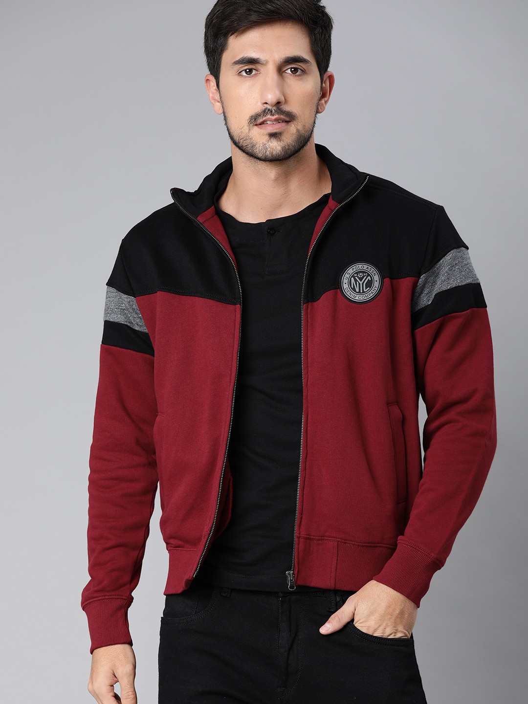 

U.S. Polo Assn. Men Black & Red Colourblocked Sweatshirt