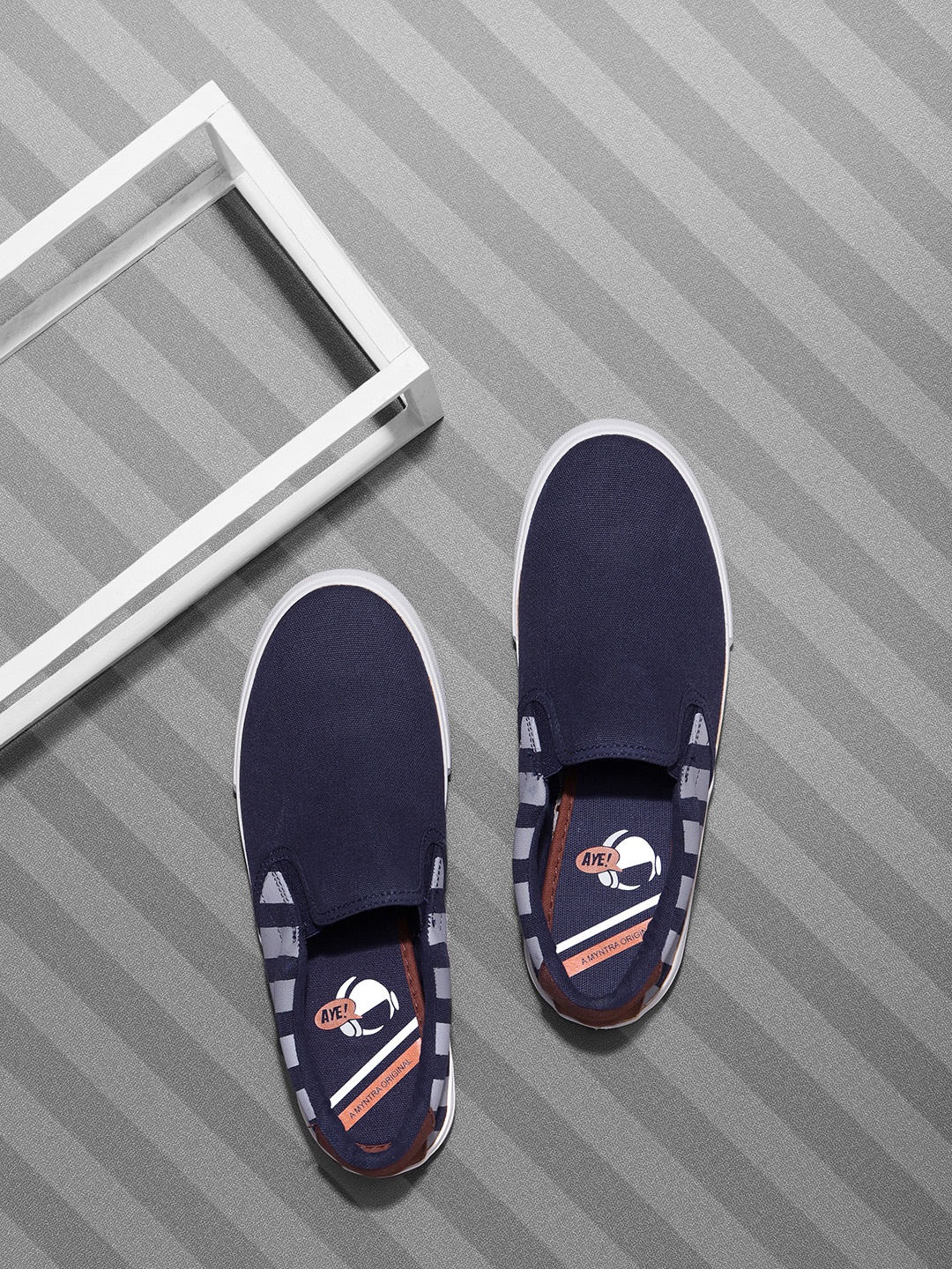 

Kook N Keech Men Navy & Grey Printed Slip-Ons, Navy blue