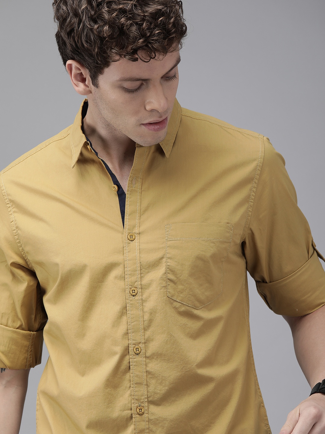 

Roadster Men Khaki Brown Regular Fit Solid Sustainable Casual Shirt