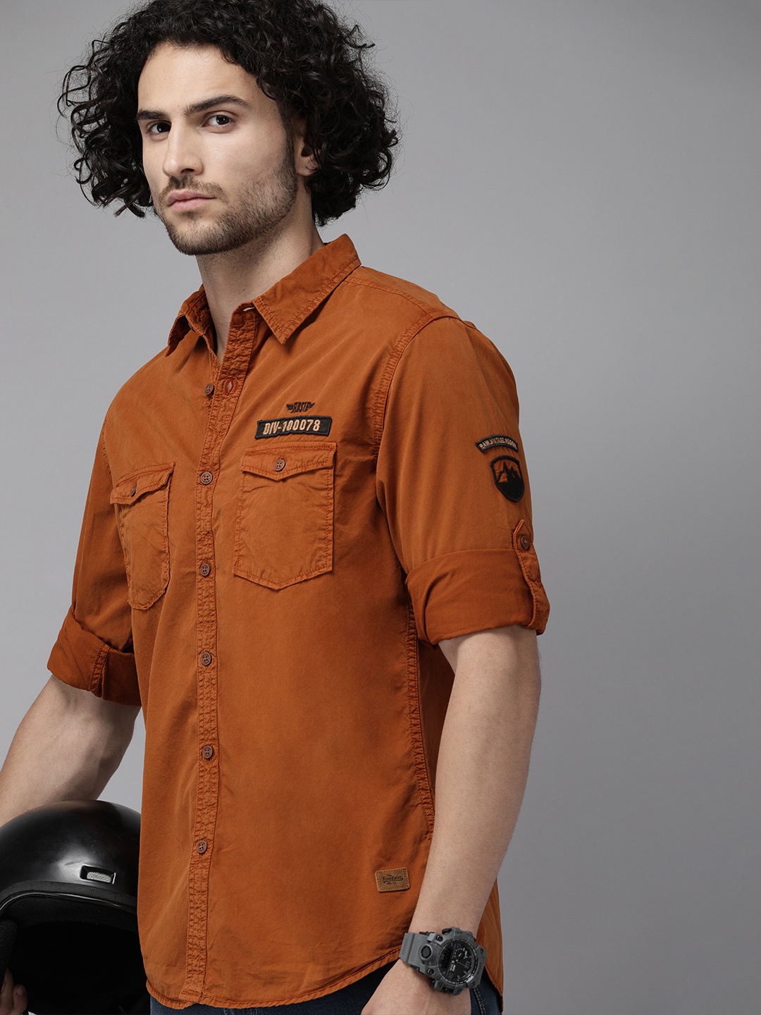 

Roadster Men Brown Regular Fit Solid Casual Shirt with Applique