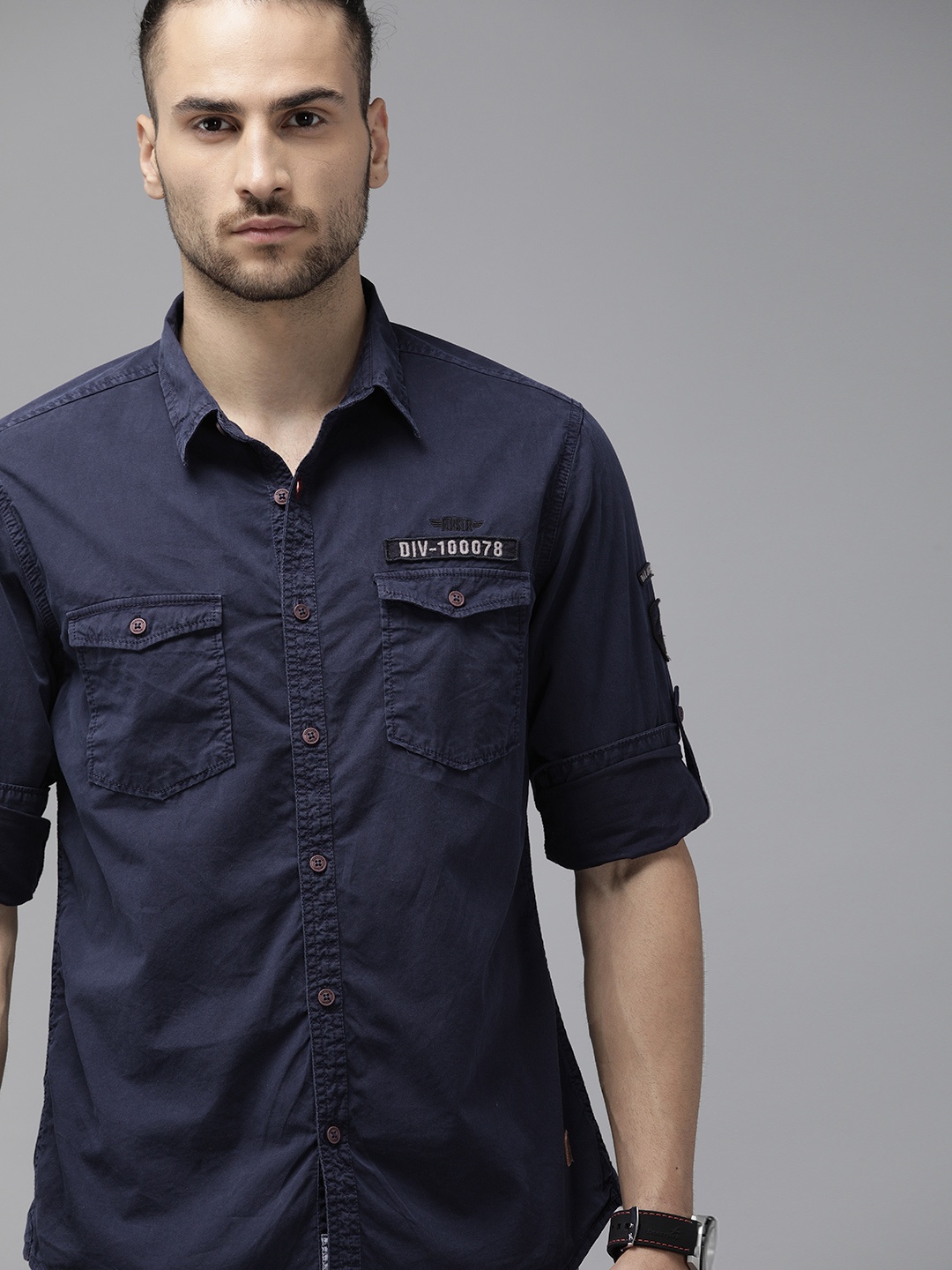 

Roadster Men Navy Blue Solid Pure Cotton Casual Shirt