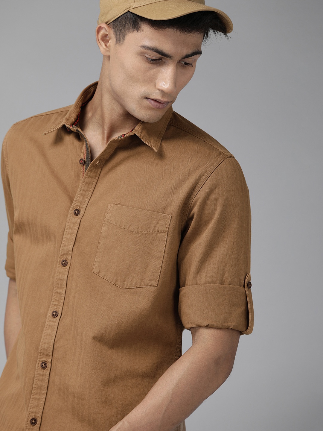 

Roadster Men Camel Brown Regular Fit Solid Casual Shirt