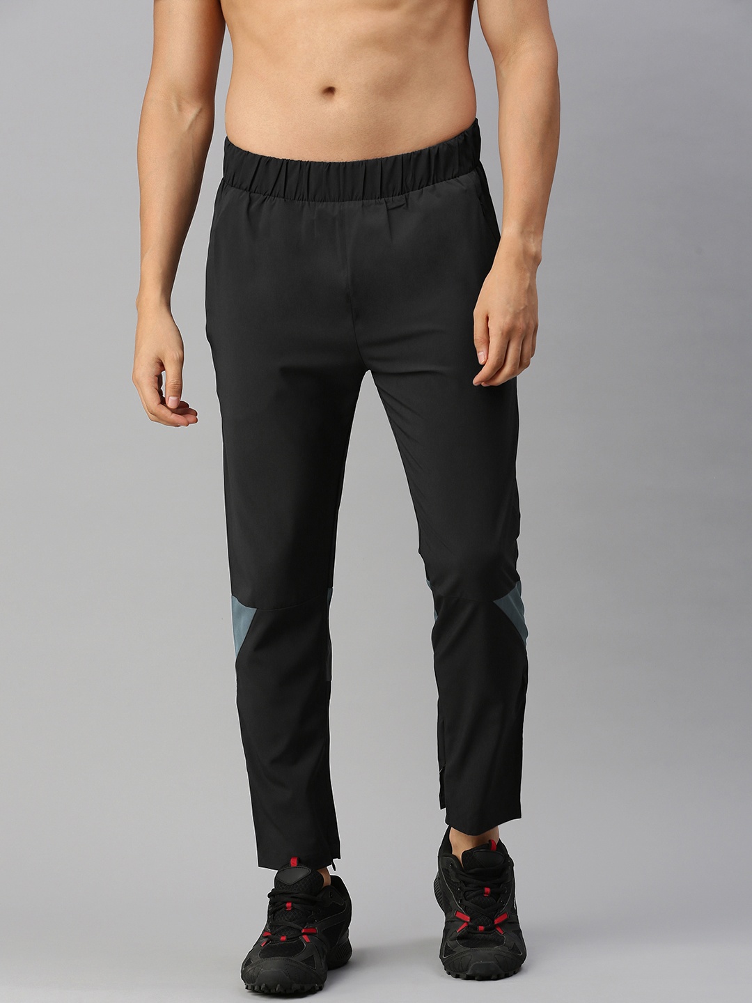 

HRX By Hrithik Roshan Men Black Slim Fit Rapid-Dry Antimicrobial Training Track Pants