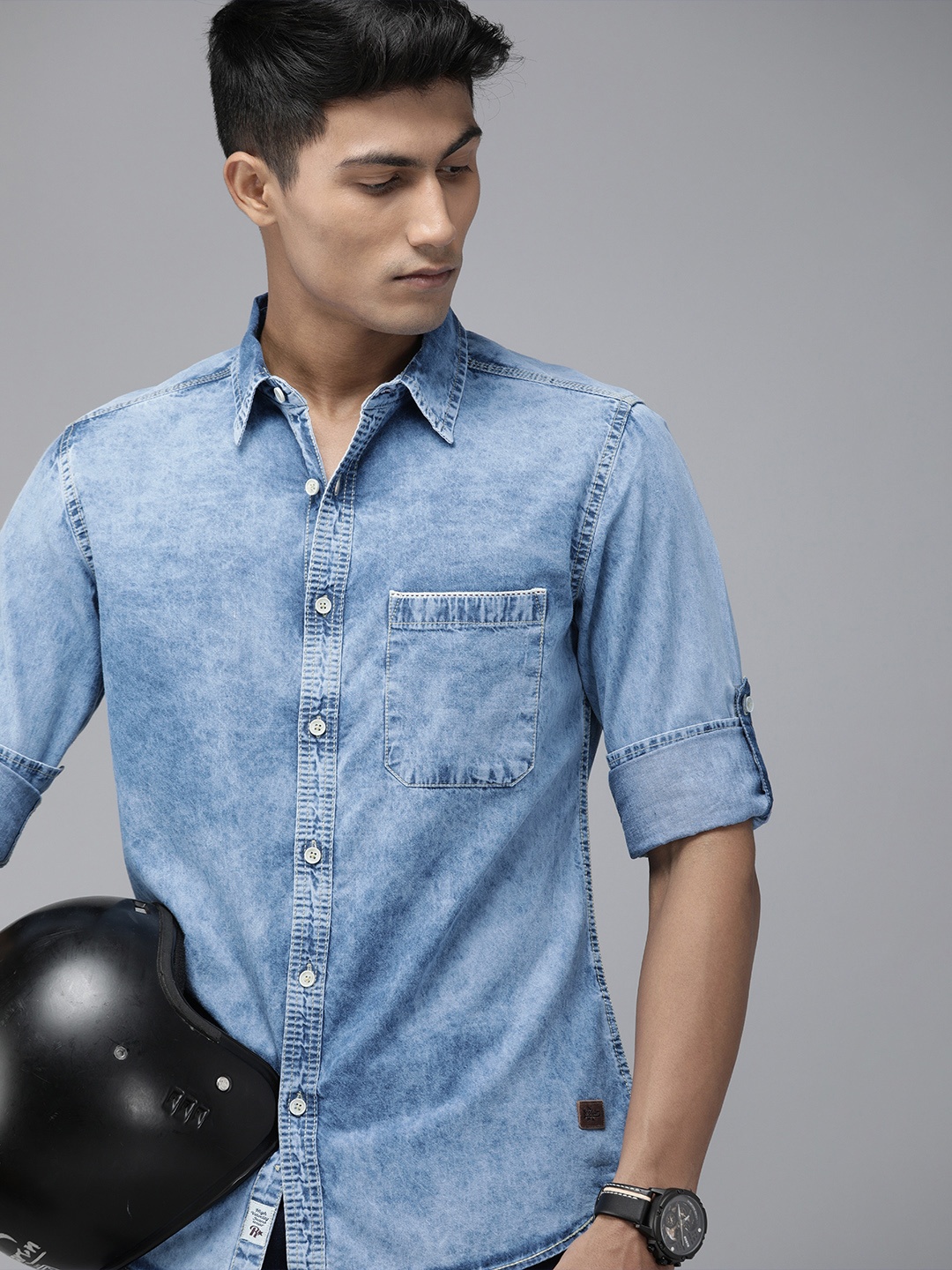 

Roadster Men Blue Regular Fit Faded Casual Shirt