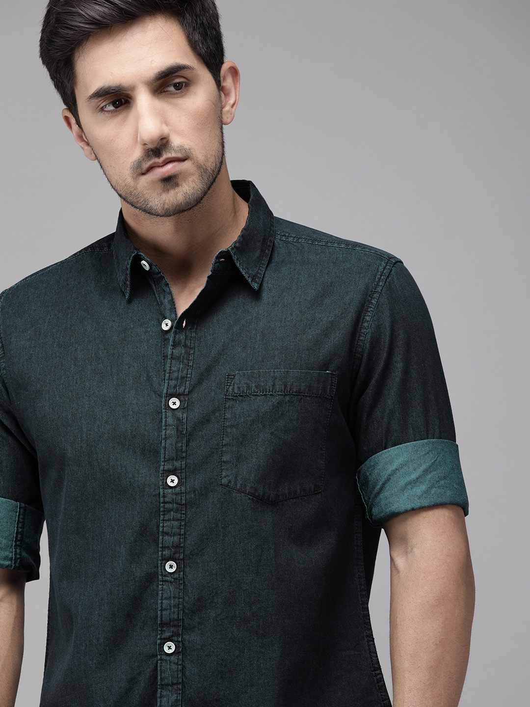 

Roadster Men Green Denim Casual Shirt