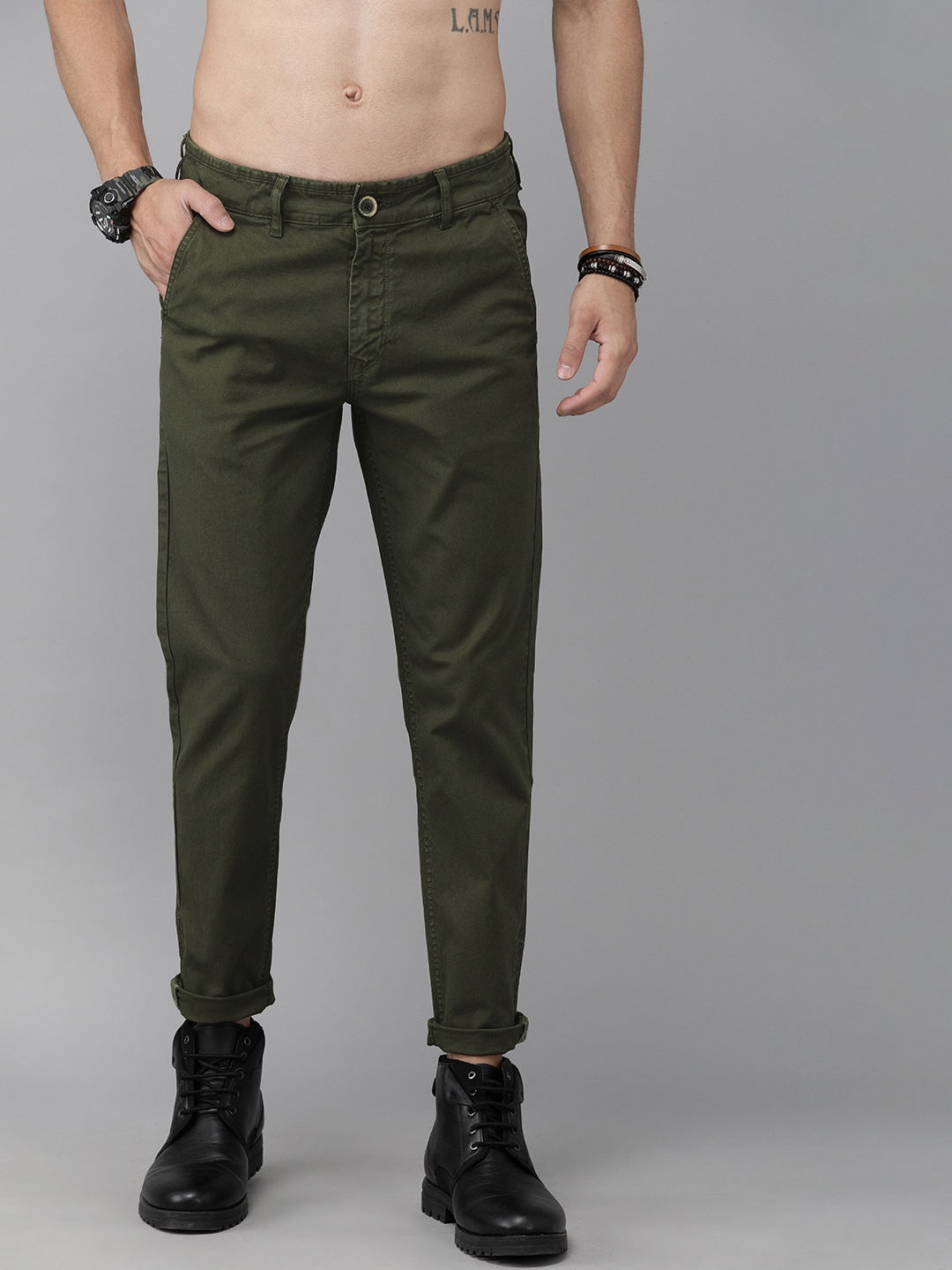 

Roadster Men Olive Green Regular Fit TAPERED DOBBY Solid Regular Trousers