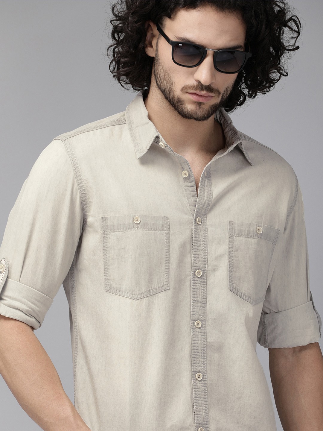 

Roadster Men Grey Regular Fit Faded Denim Casual Shirt