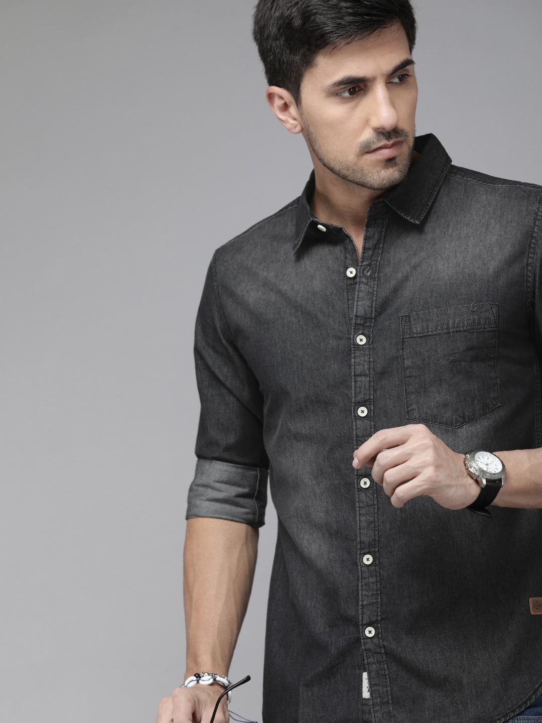 

Roadster Men Charcoal Pure Cotton Casual Shirt