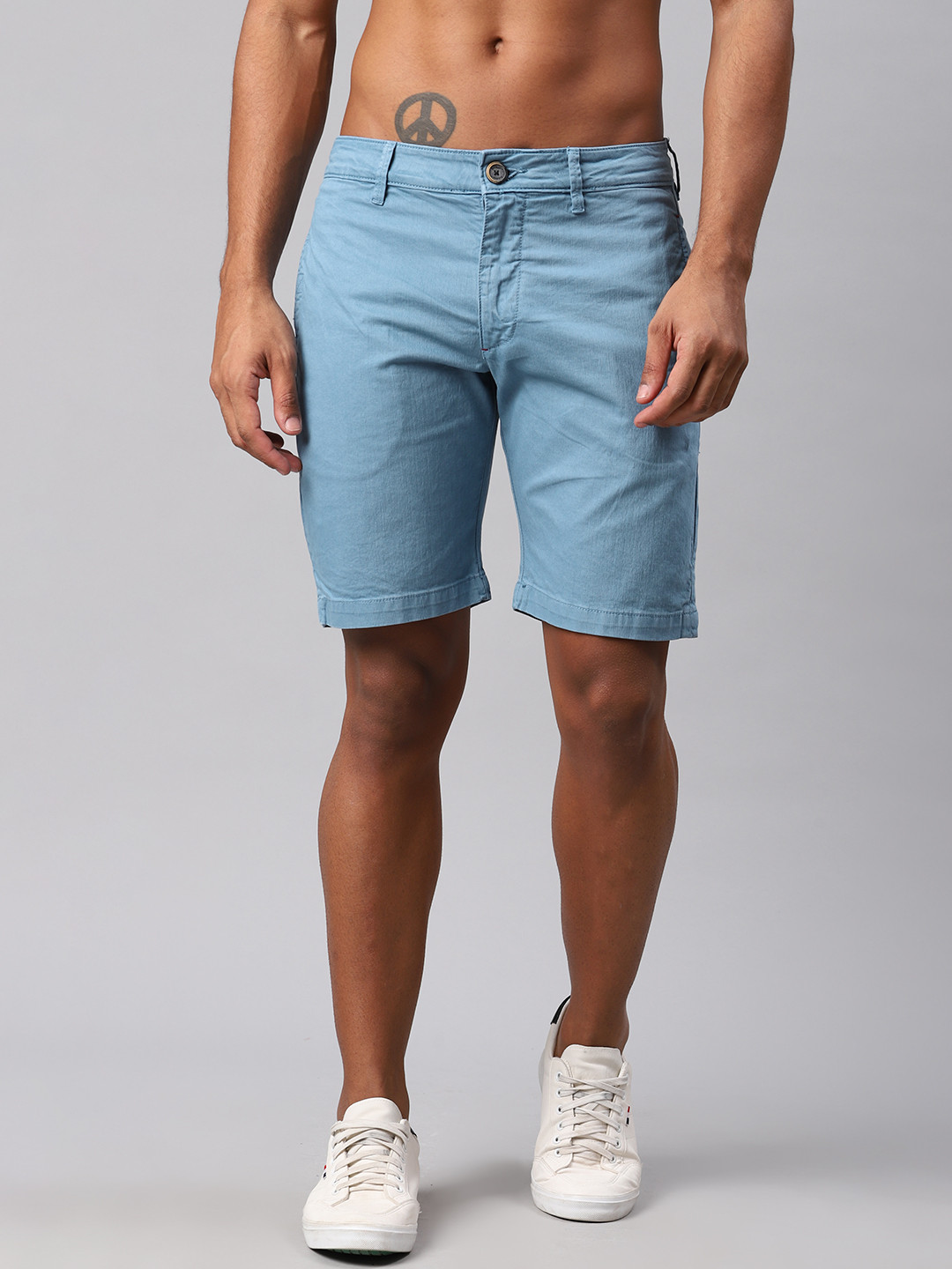 

Roadster Men Blue Solid Regular Shorts