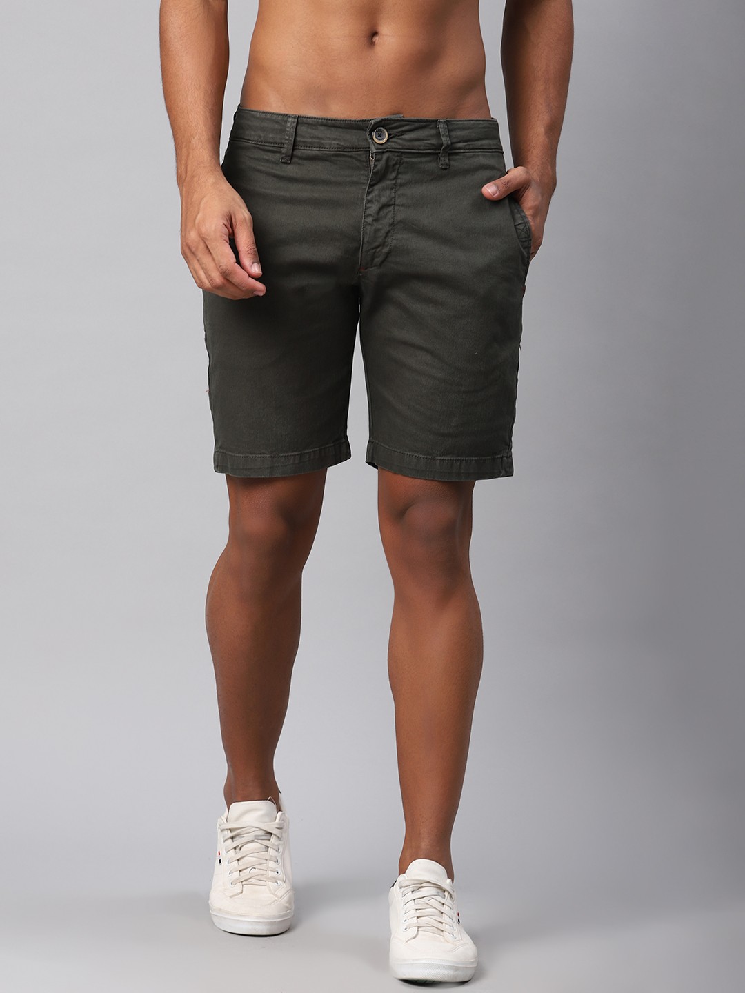 

Roadster Men Olive Green Solid Regular Shorts