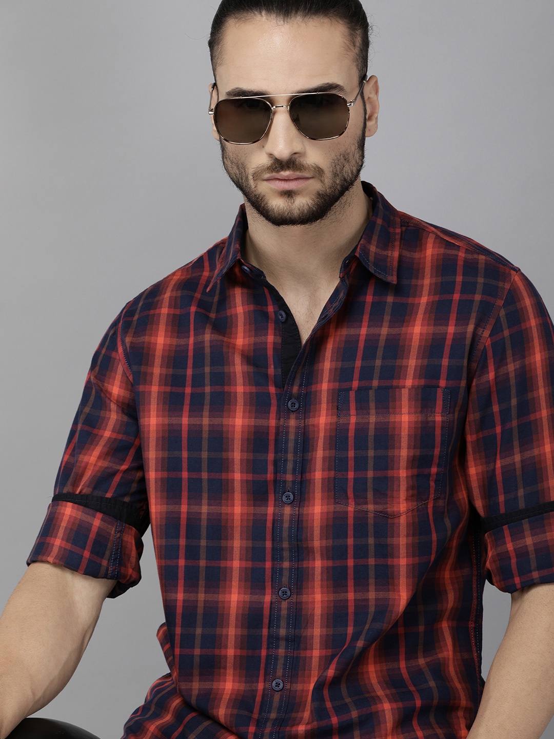 

Roadster Men Navy Blue Tartan Checks Checked Casual Shirt