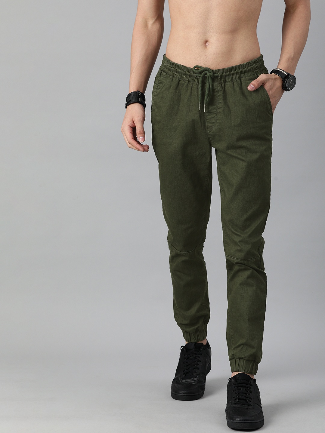 

Roadster Men Green Joggers