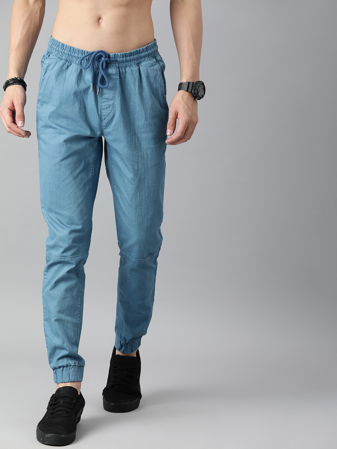 

Roadster Men Blue Solid Joggers