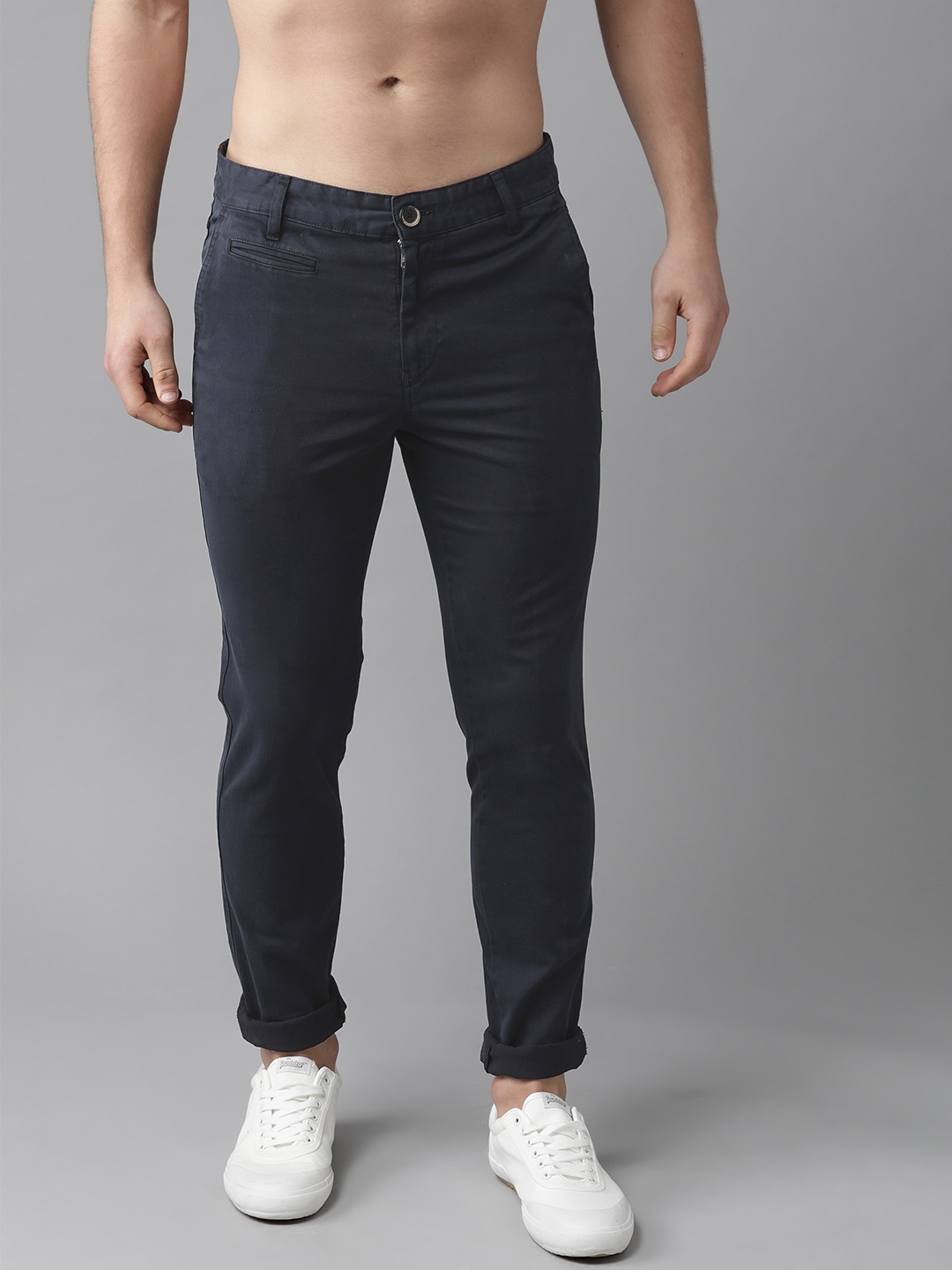 

Roadster Men Navy Blue Tapered Fit Solid Chinos