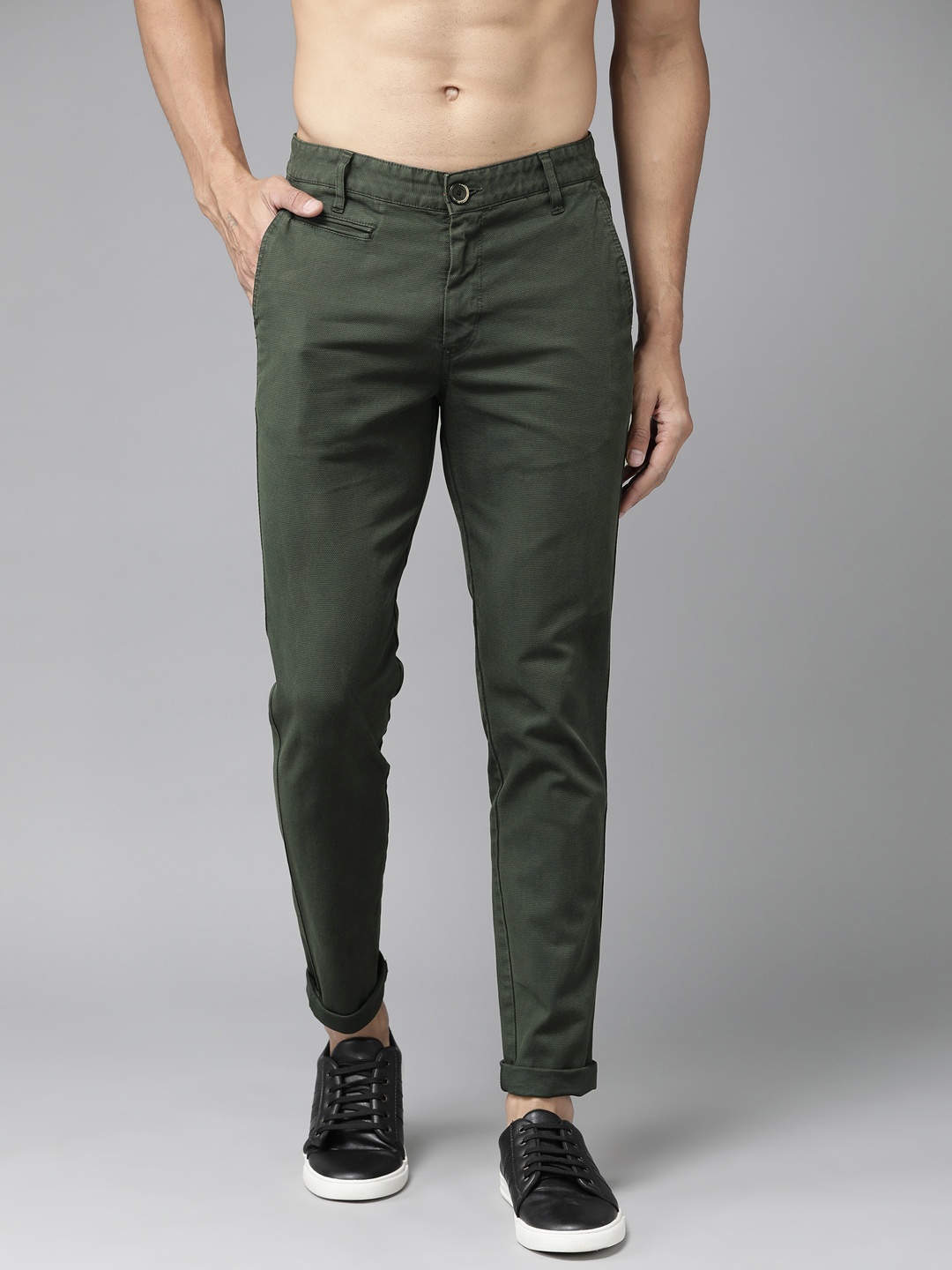 

Roadster Men Olive Green Regular Fit Self Design Regular Trousers