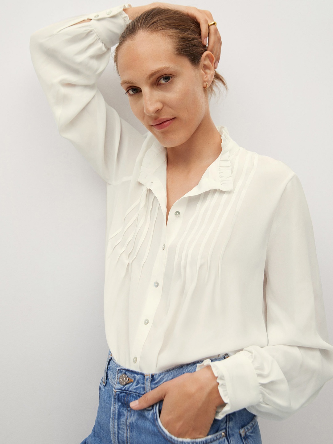 

MANGO Women White Sustainable Viscose Regular Fit Solid Casual Shirt