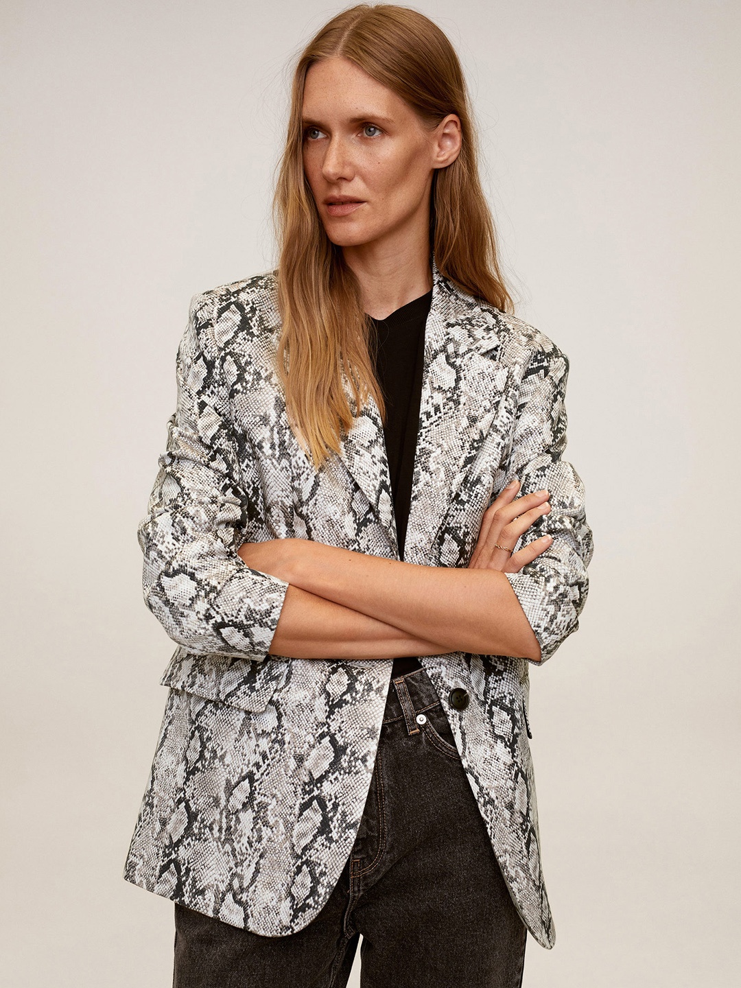 

MANGO Women Off-White & Black Sustainable Snakeskin Printed Single-Breasted Blazer