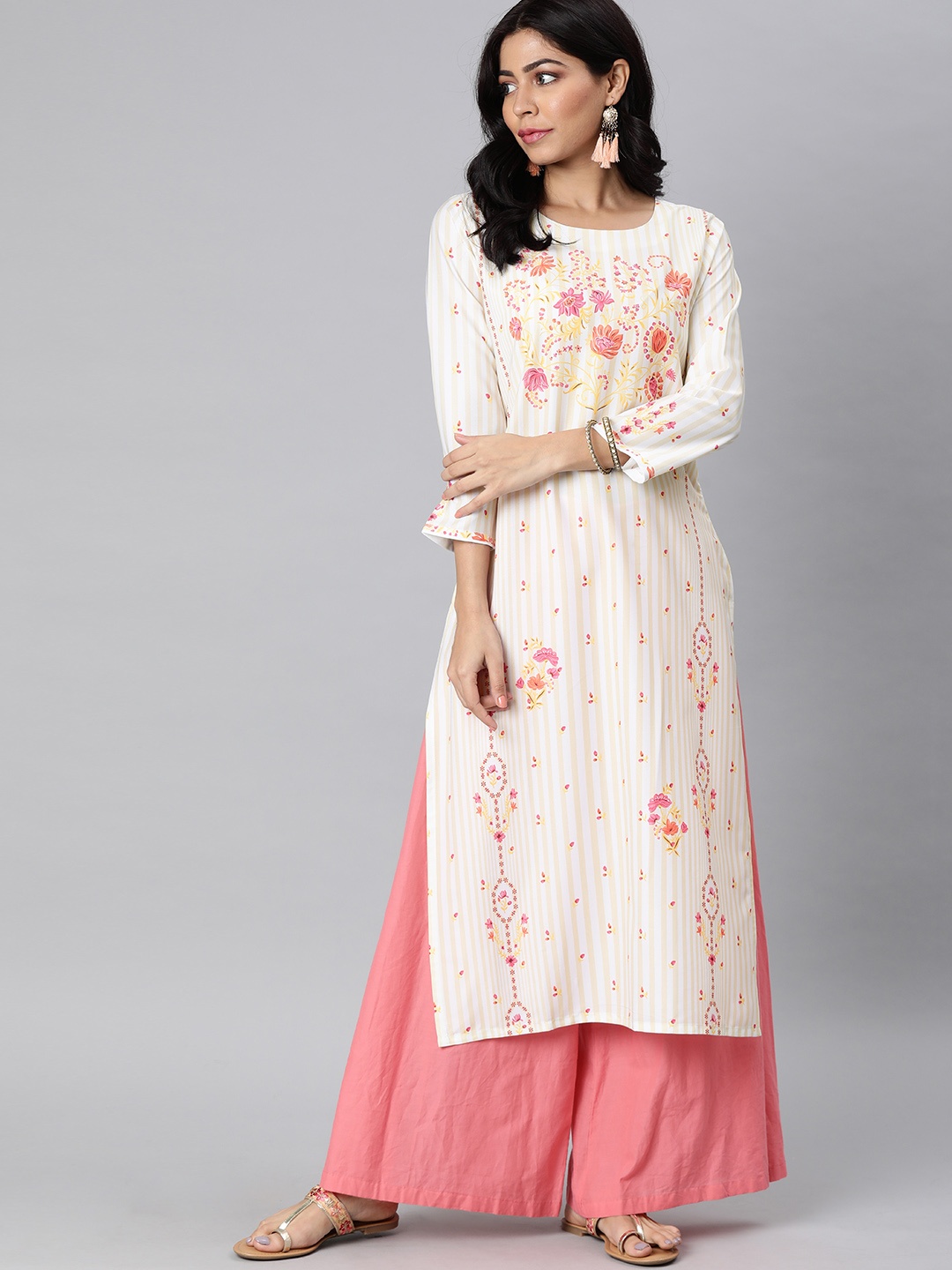 

AHIKA Women Cream-Coloured & Pink Floral Printed Straight Kurta