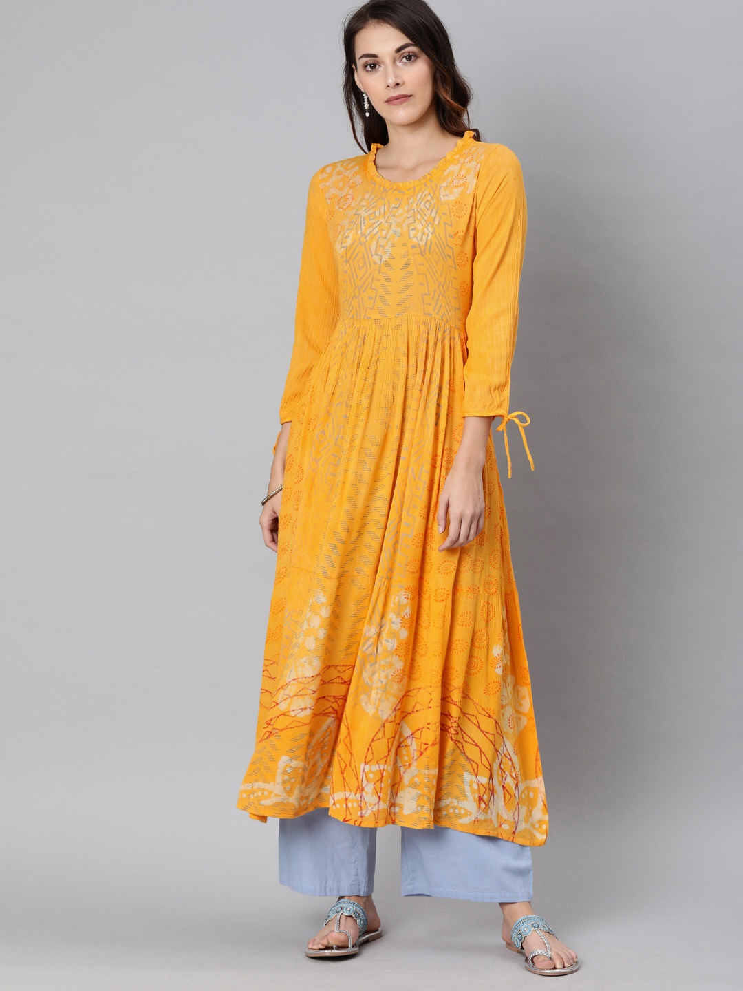 

AHIKA Women Yellow & Grey Printed Anarkali Kurta