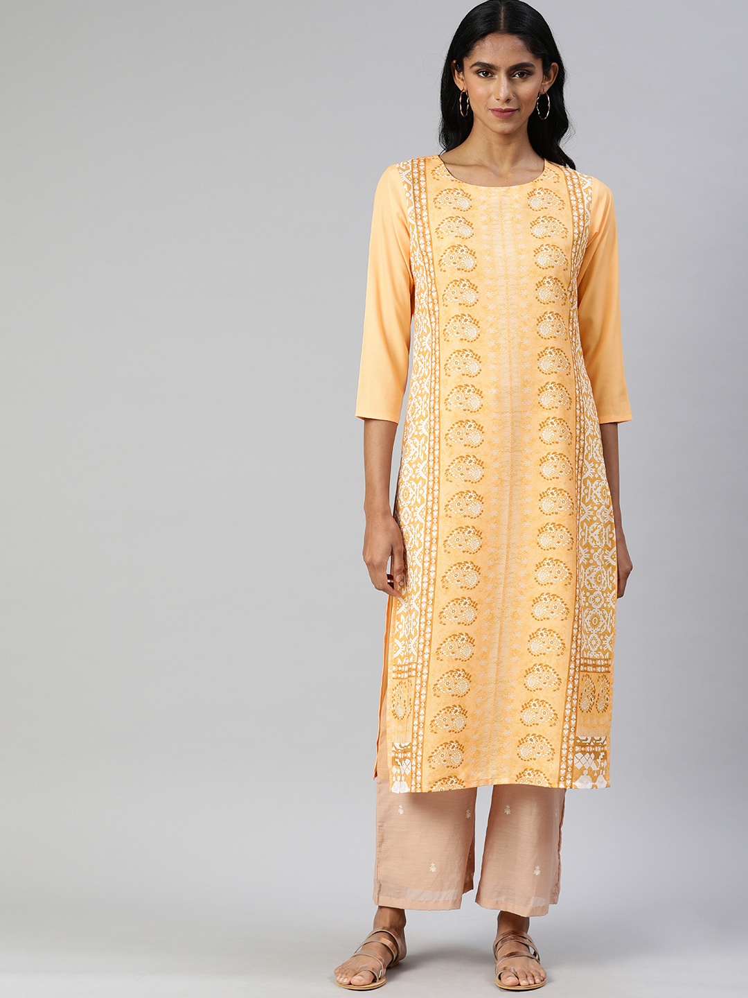 

AHIKA Women Orange & Beige Printed Straight Kurta
