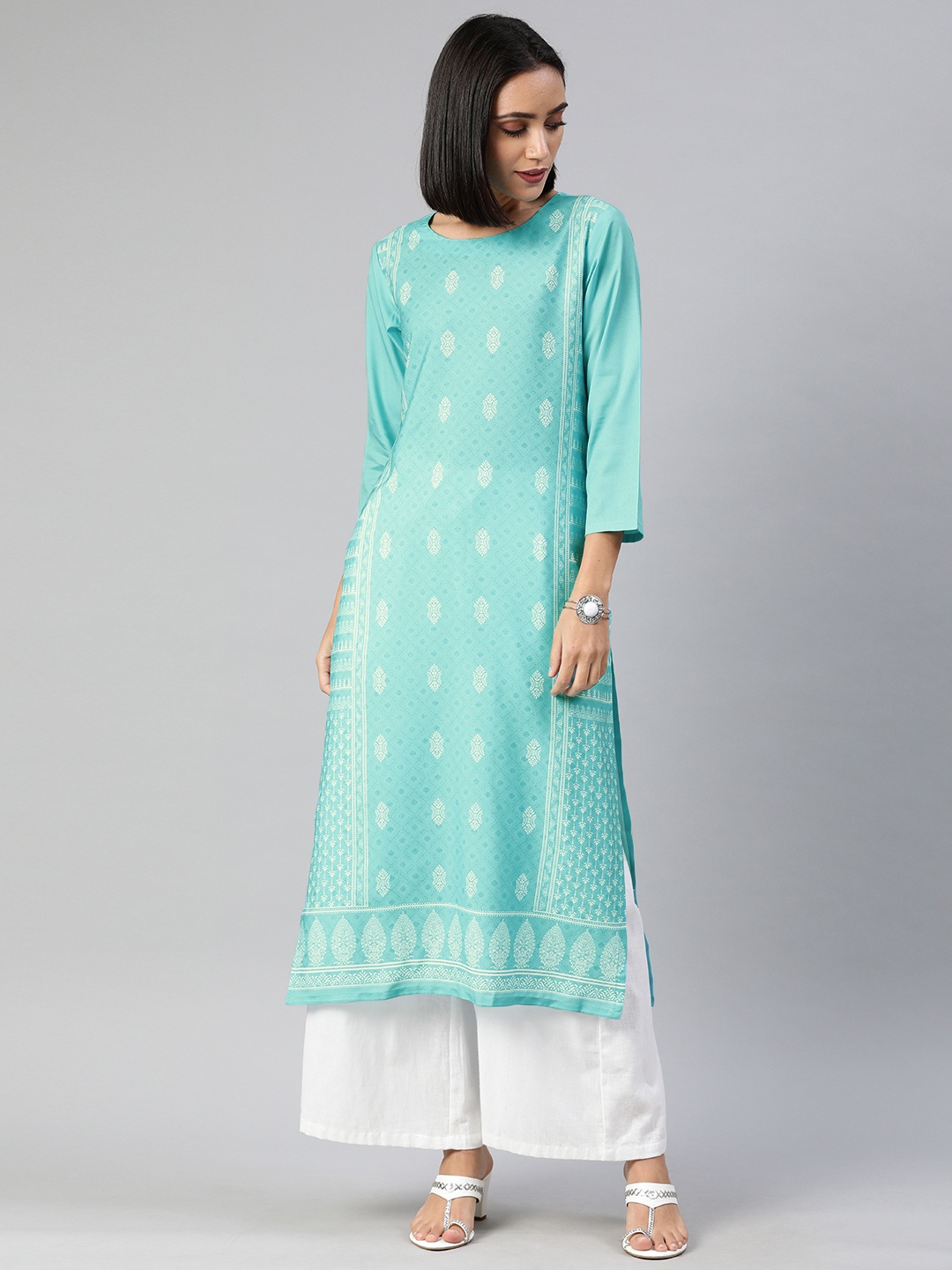 

AHIKA Women Blue & White Printed A-Line Kurta