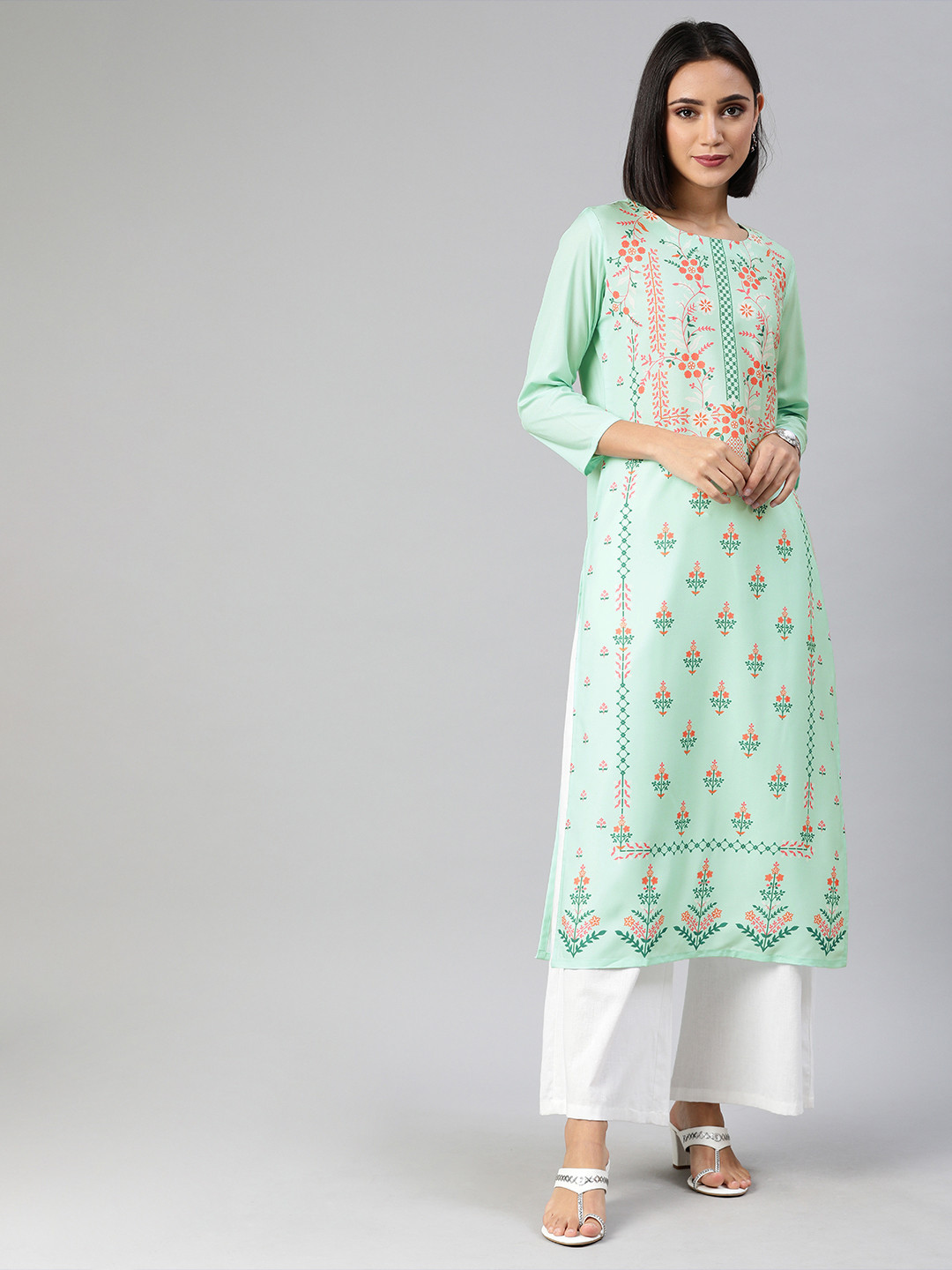 

AHIKA Women Green & Orange Floral Printed Straight Kurta