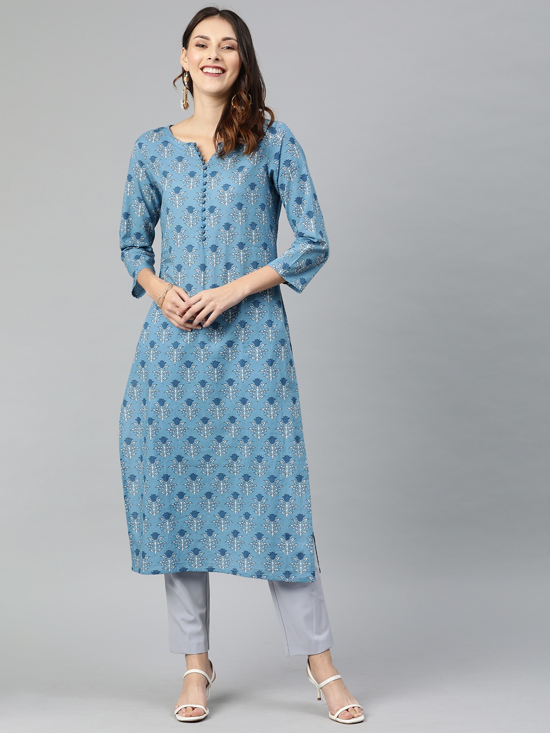 

AHIKA Women Blue & White Printed Straight Kurta