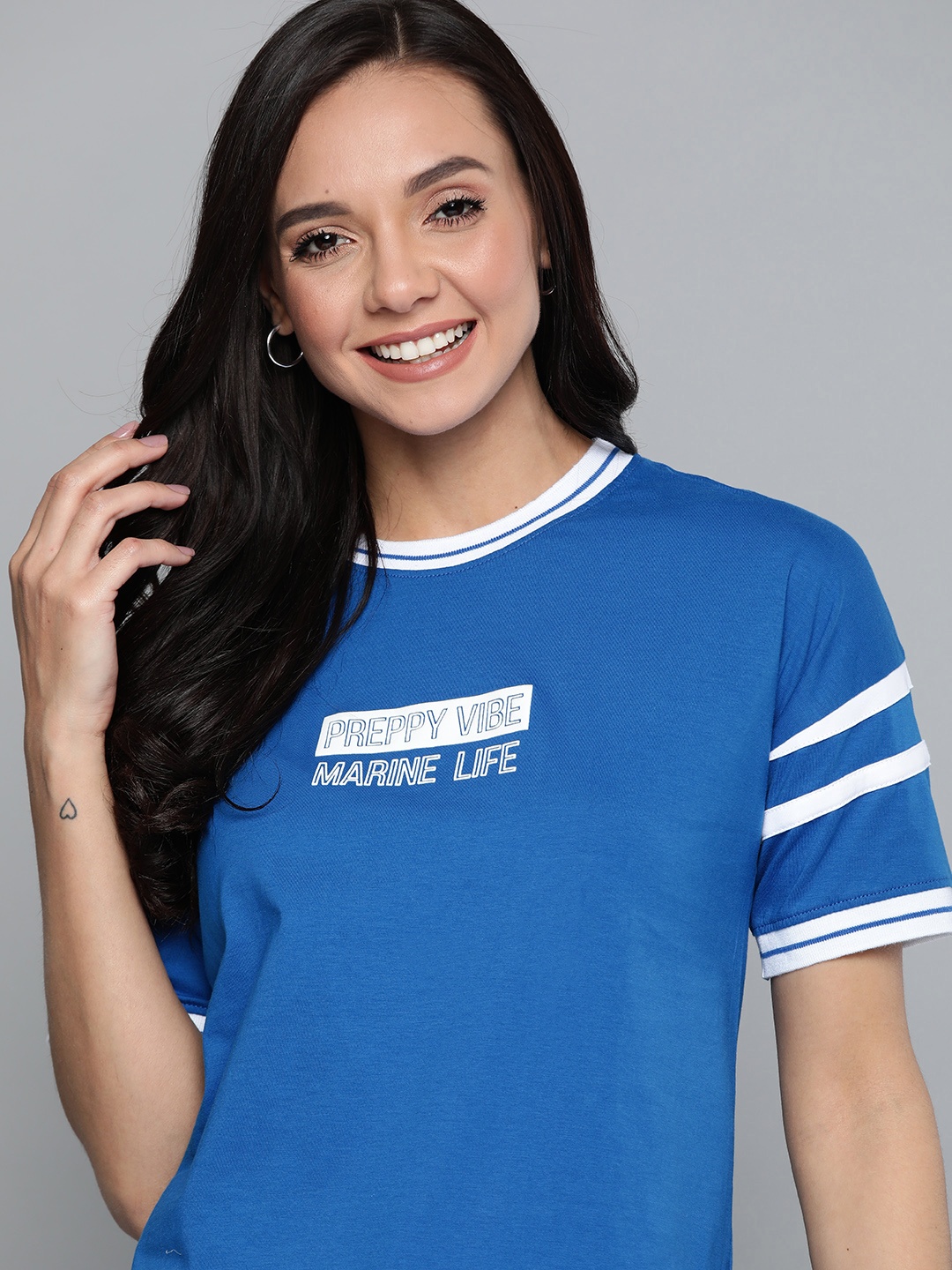 

Mast & Harbour Women Blue & White Relaxed Fit Printed Round Neck T-shirt
