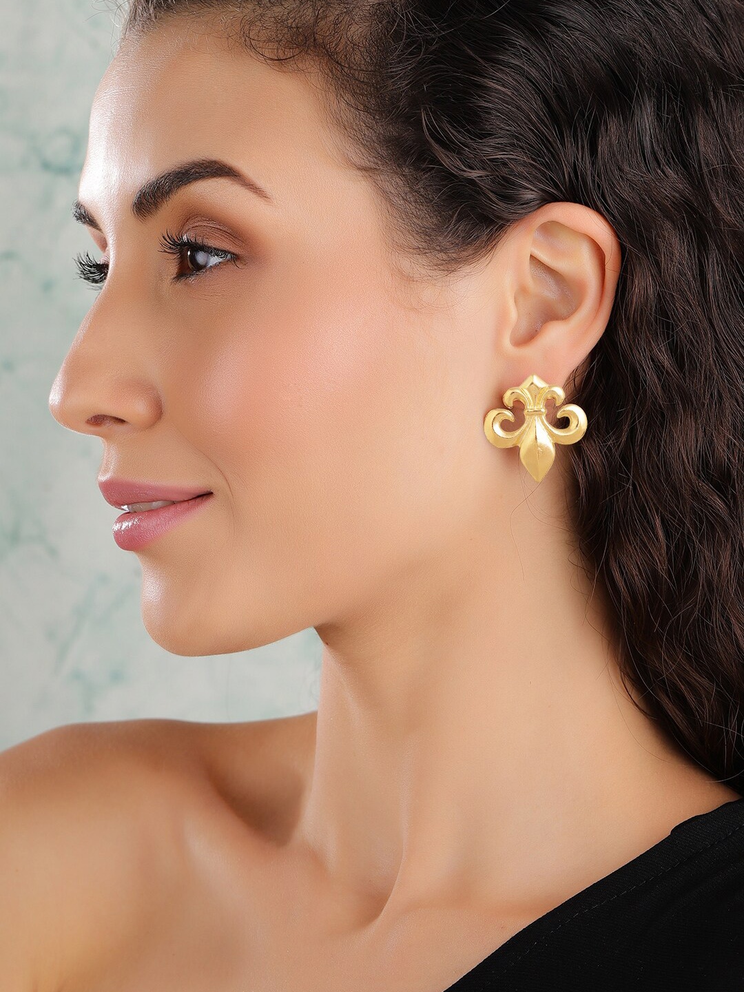 

TOKYO TALKIES X rubans FASHION ACCESSORIES Gold-Plated Handcrafted Classic Studs