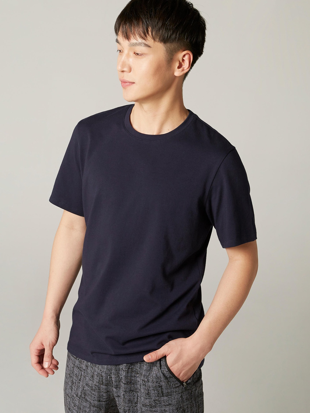 

NYAMBA By Decathlon Men Navy Blue Solid Round Neck Gym Pilates T-shirt