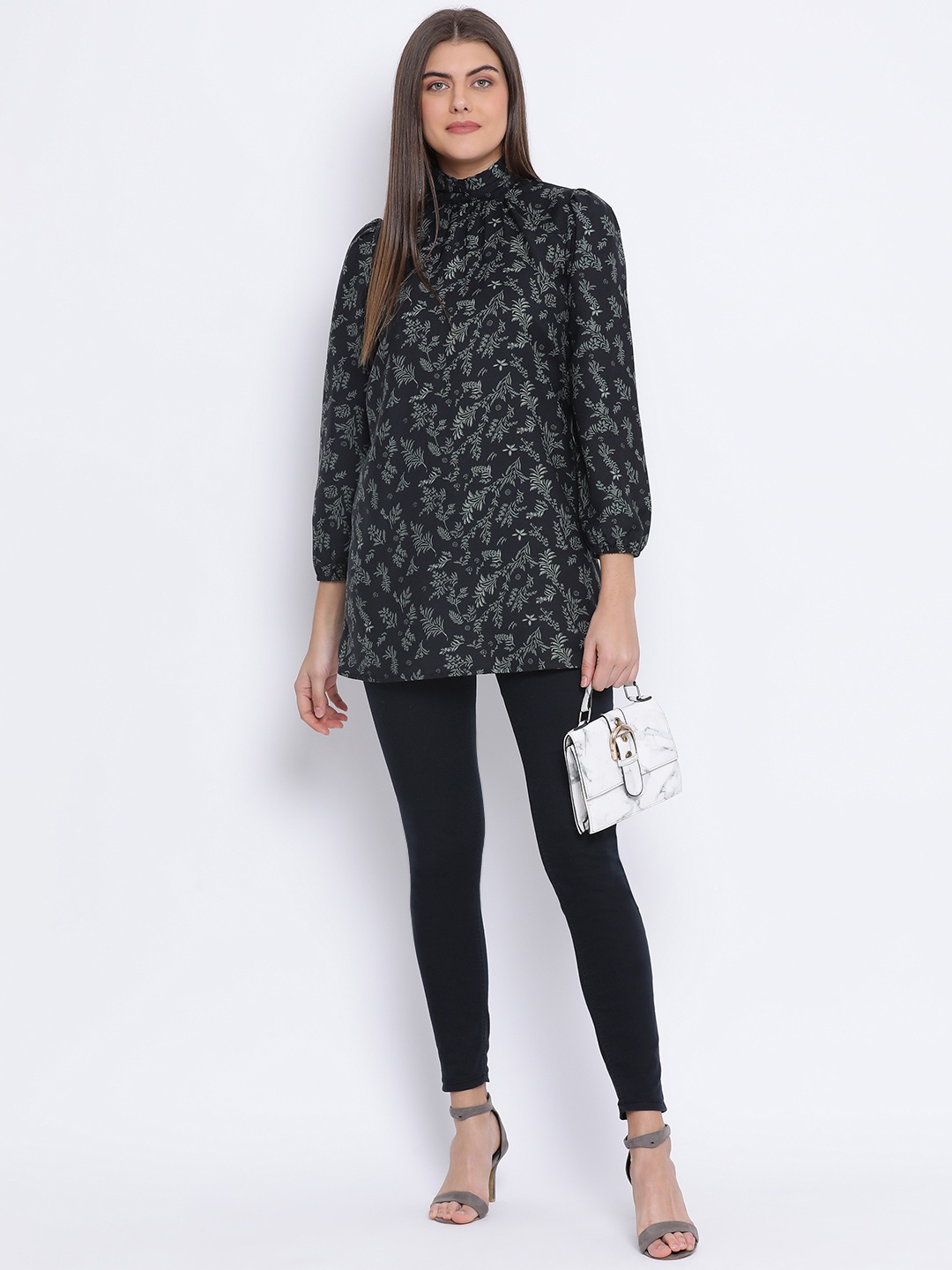 

Oxolloxo Women Green Printed Tunic