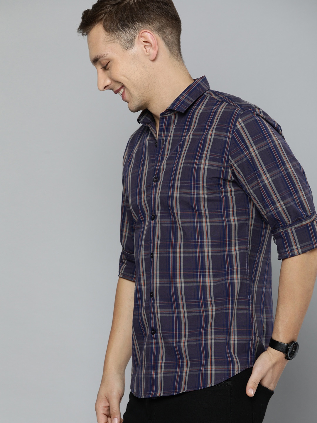 

Mast & Harbour Men Grey & Navy Blue Slim Fit Checked Casual Shirt