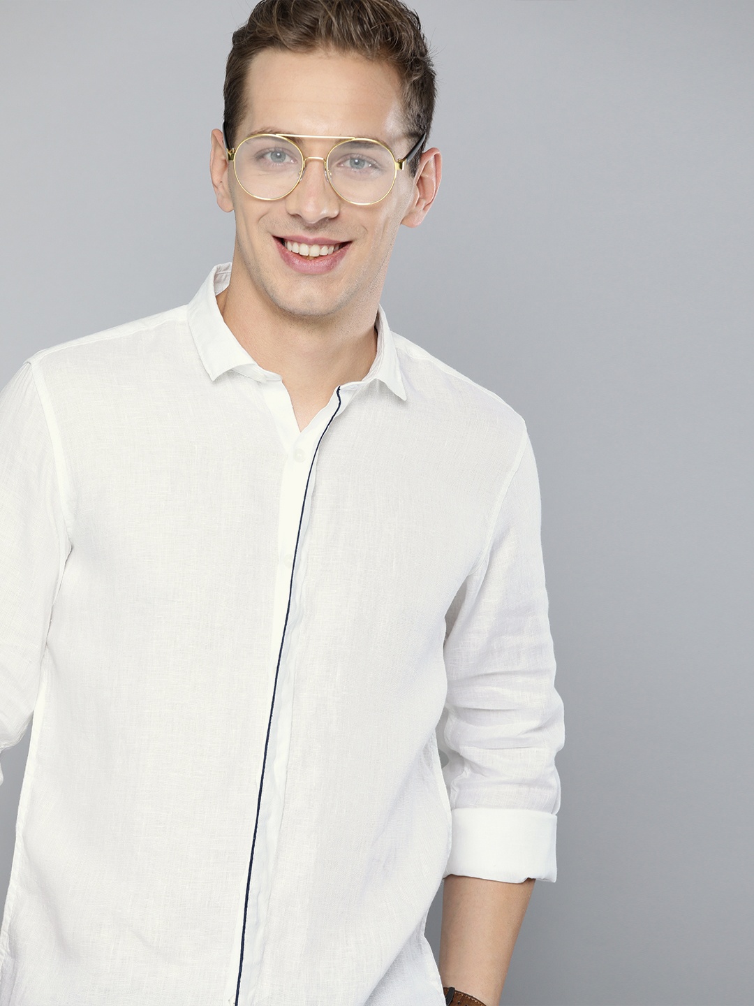 

Mast & Harbour Men White Regular Fit Solid Linen Casual Shirt