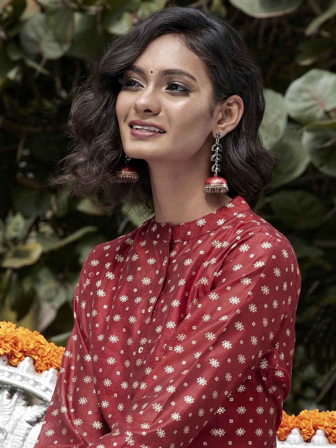 

Anouk Black & Red Silver-Plated Dome Shaped Jhumkas