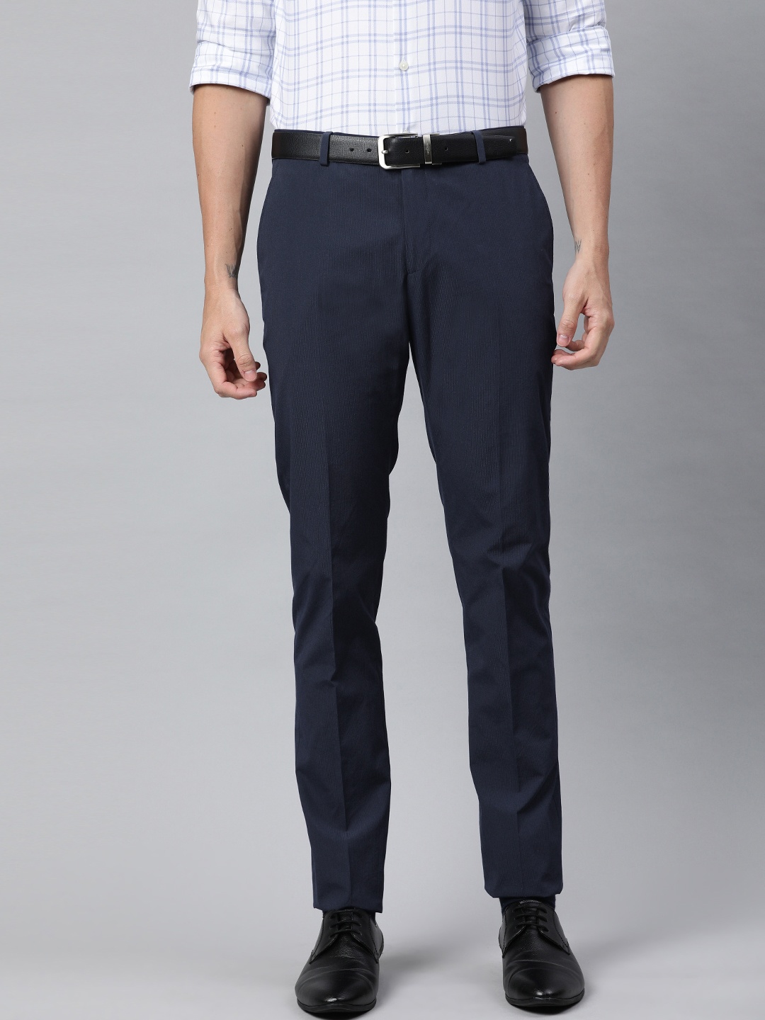 

SUITLTD Men Navy Blue Slim Fit Solid Formal Trousers