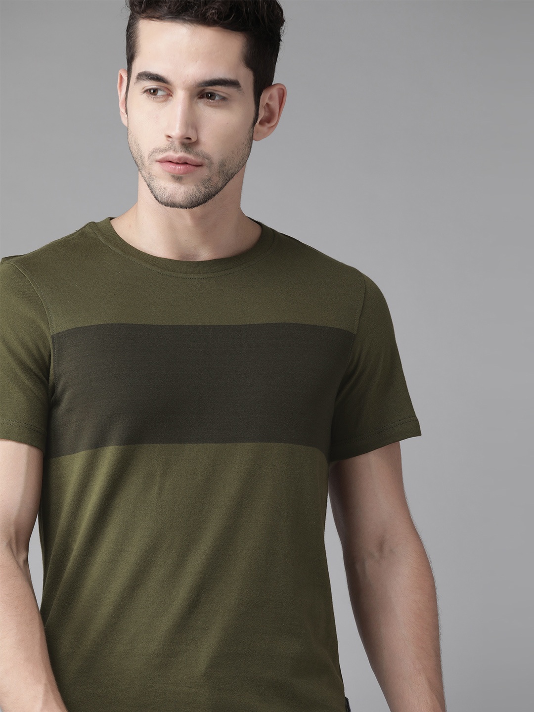 

Roadster Men Olive Green Pure Cotton Colourblocked Round Neck Pure Cotton T-shirt