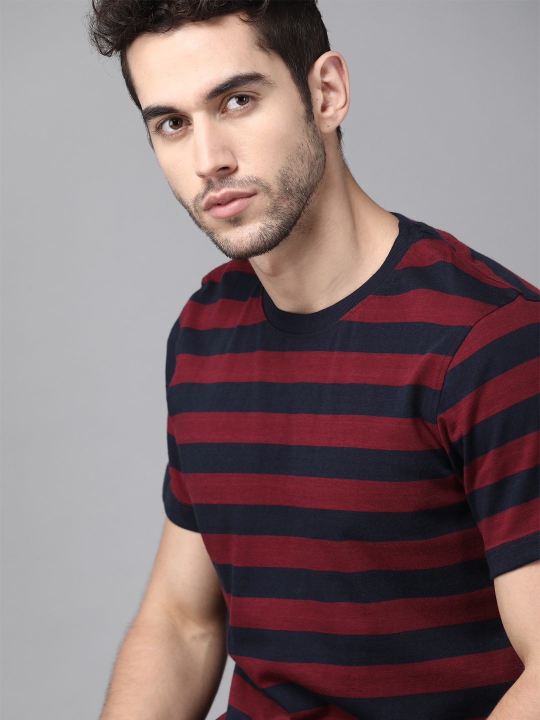 

Roadster Men Maroon Navy Pure Cotton Striped Round Neck Pure Cotton T-shirt