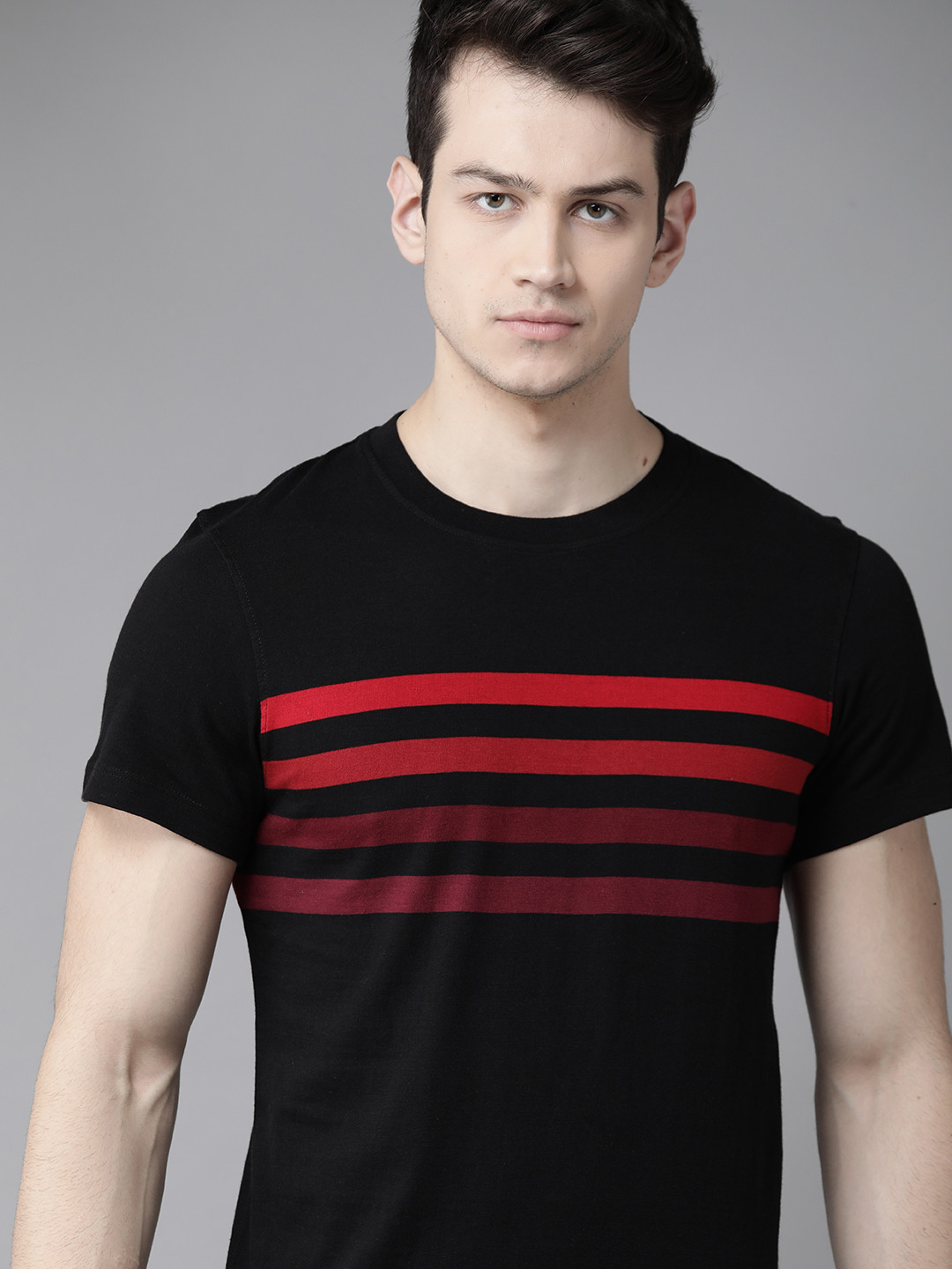 

Roadster Men Black & Red Pure Cotton Round Neck T-shirt