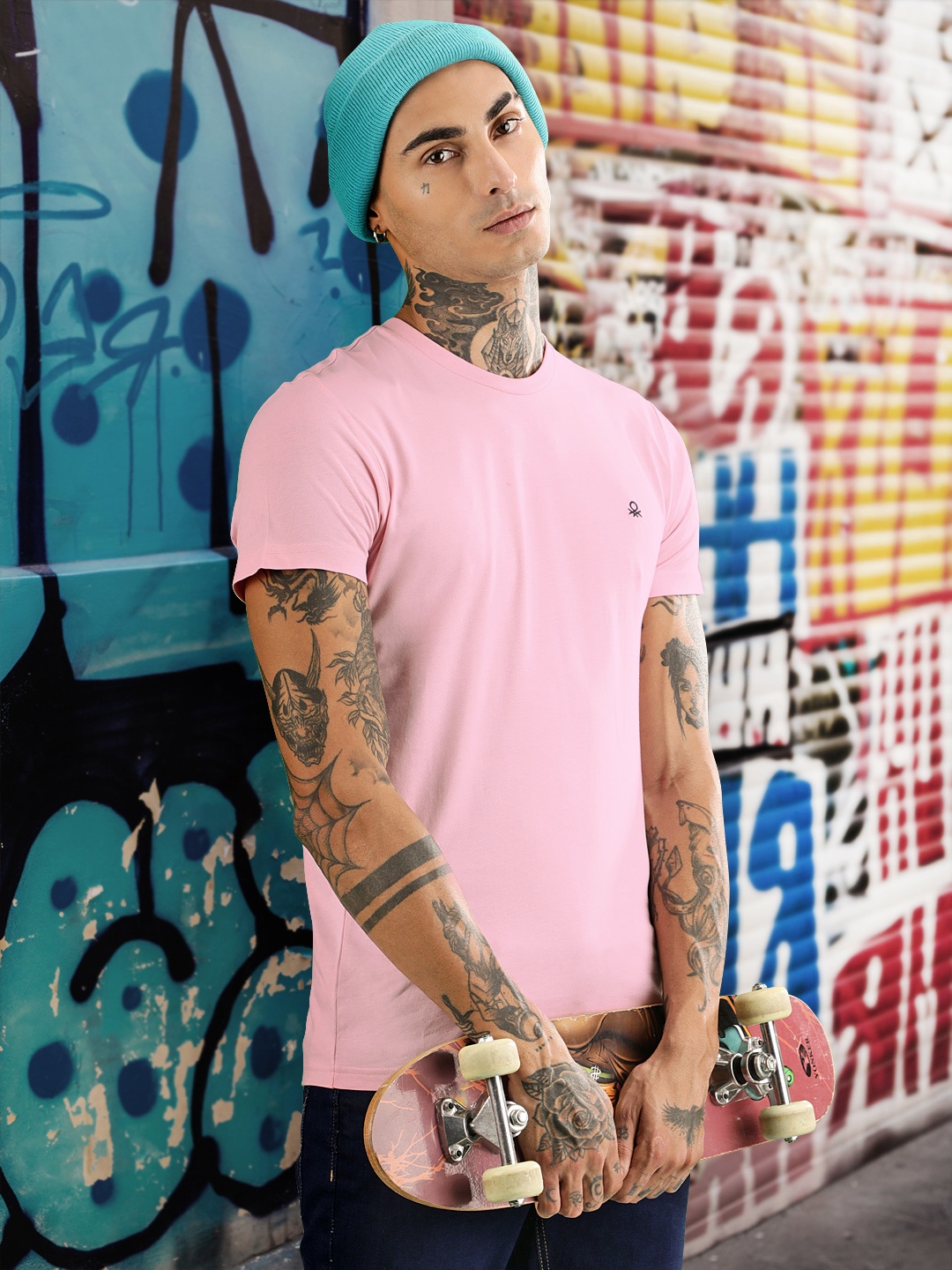 

United Colors of Benetton Men Pink Solid Round Neck T-shirt